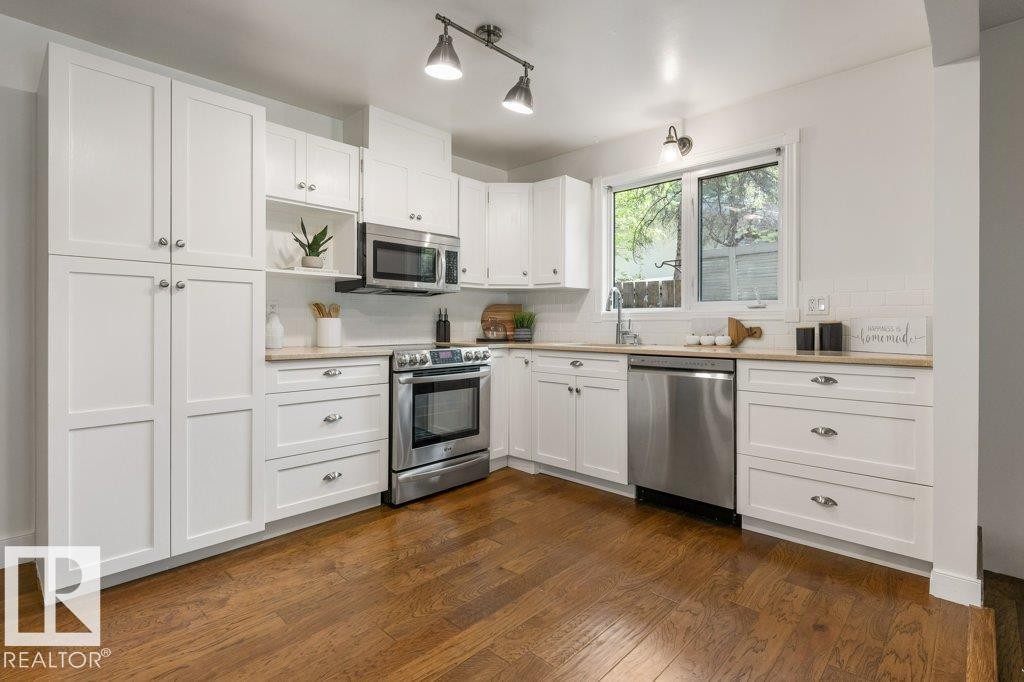 21 Flint Crescent, St. Albert, AB