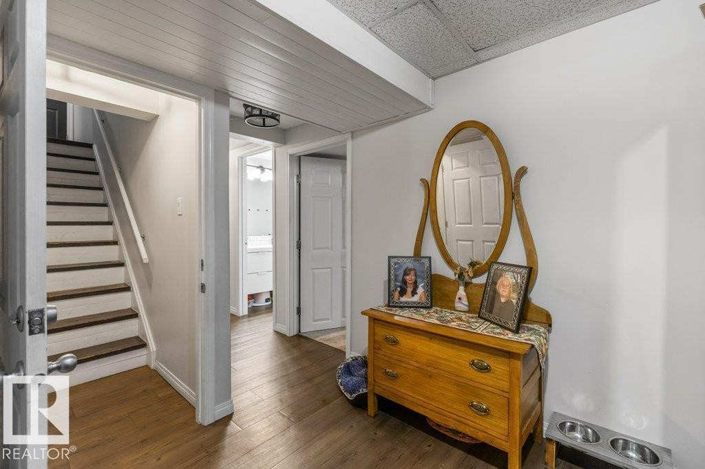 21 Flint Crescent, St. Albert, AB