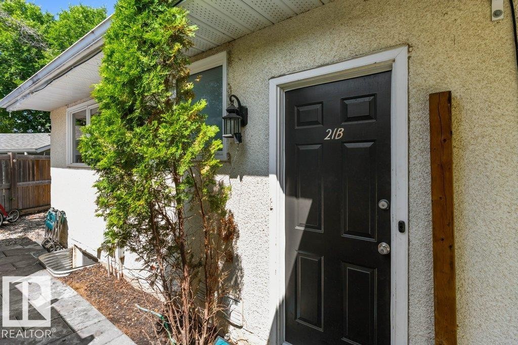 21 Flint Crescent, St. Albert, AB