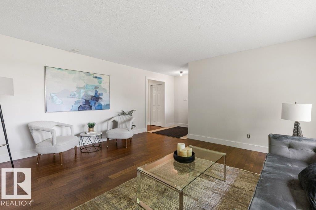21 Flint Crescent, St. Albert, AB