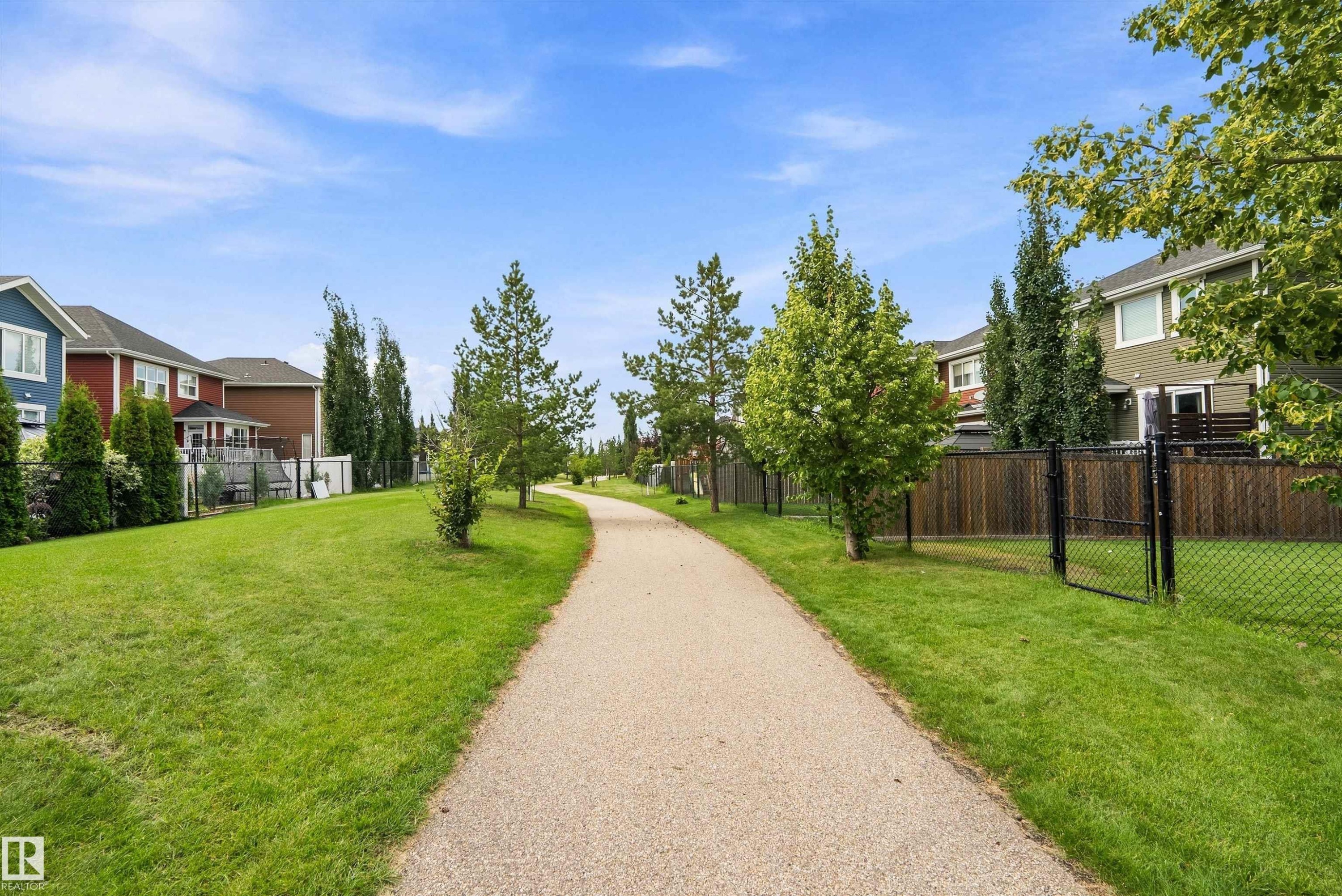 403 Simpkins Wynd, Leduc, AB