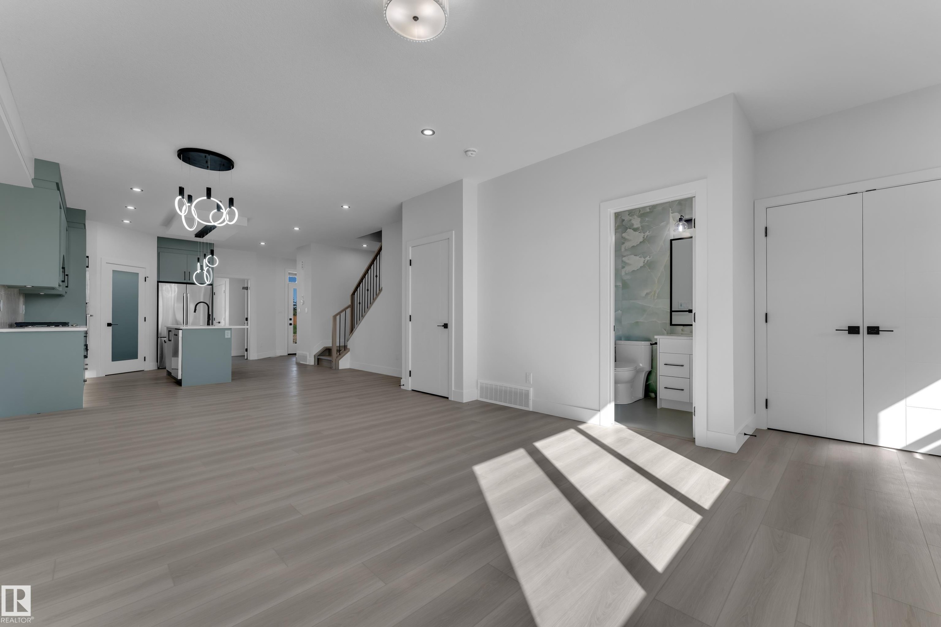 213 Falcon Crescent, Leduc, AB