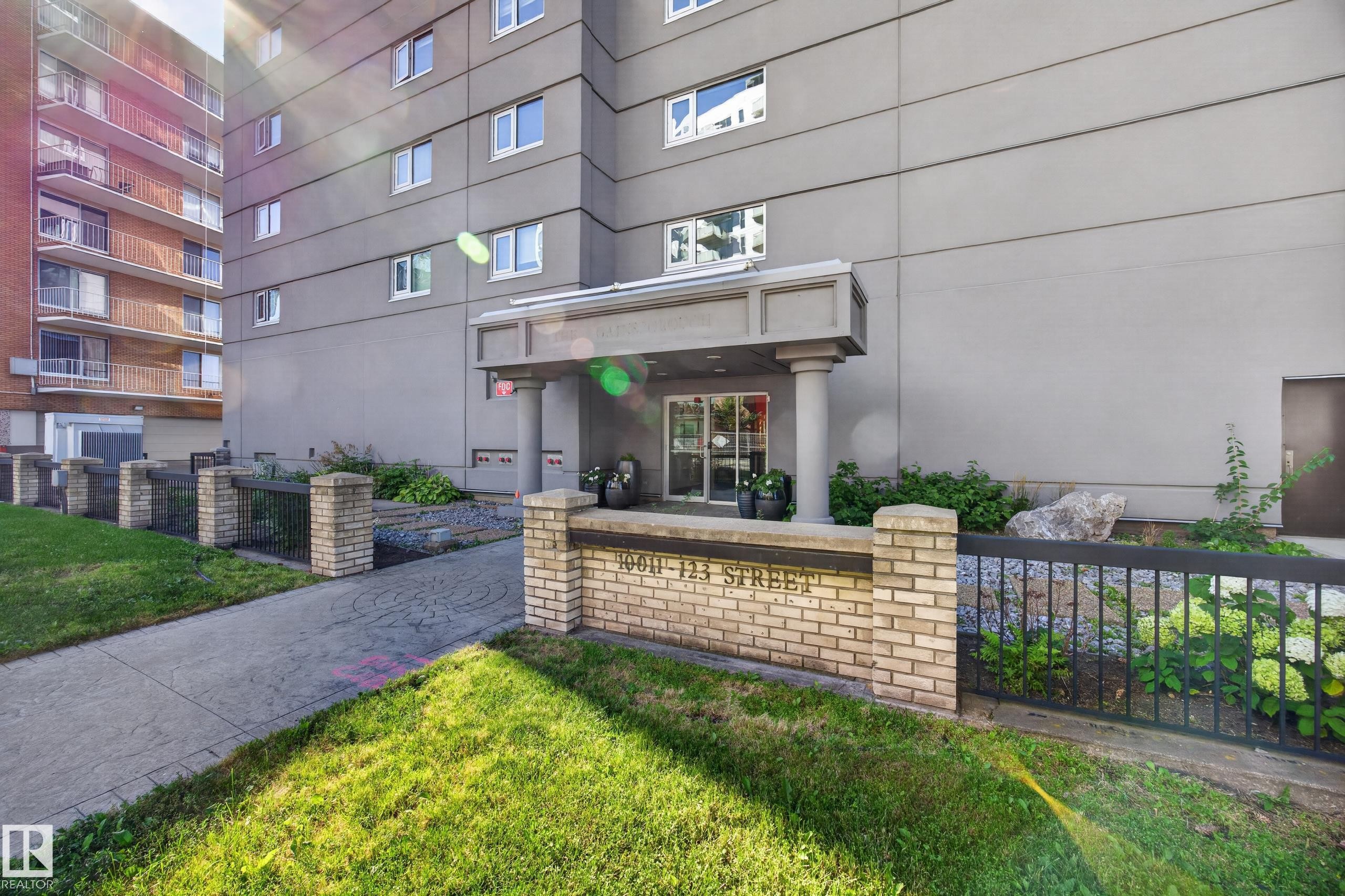 Walk way leading up to the condo Building. - #803 10011 123 St Nw, Edmonton, AB
