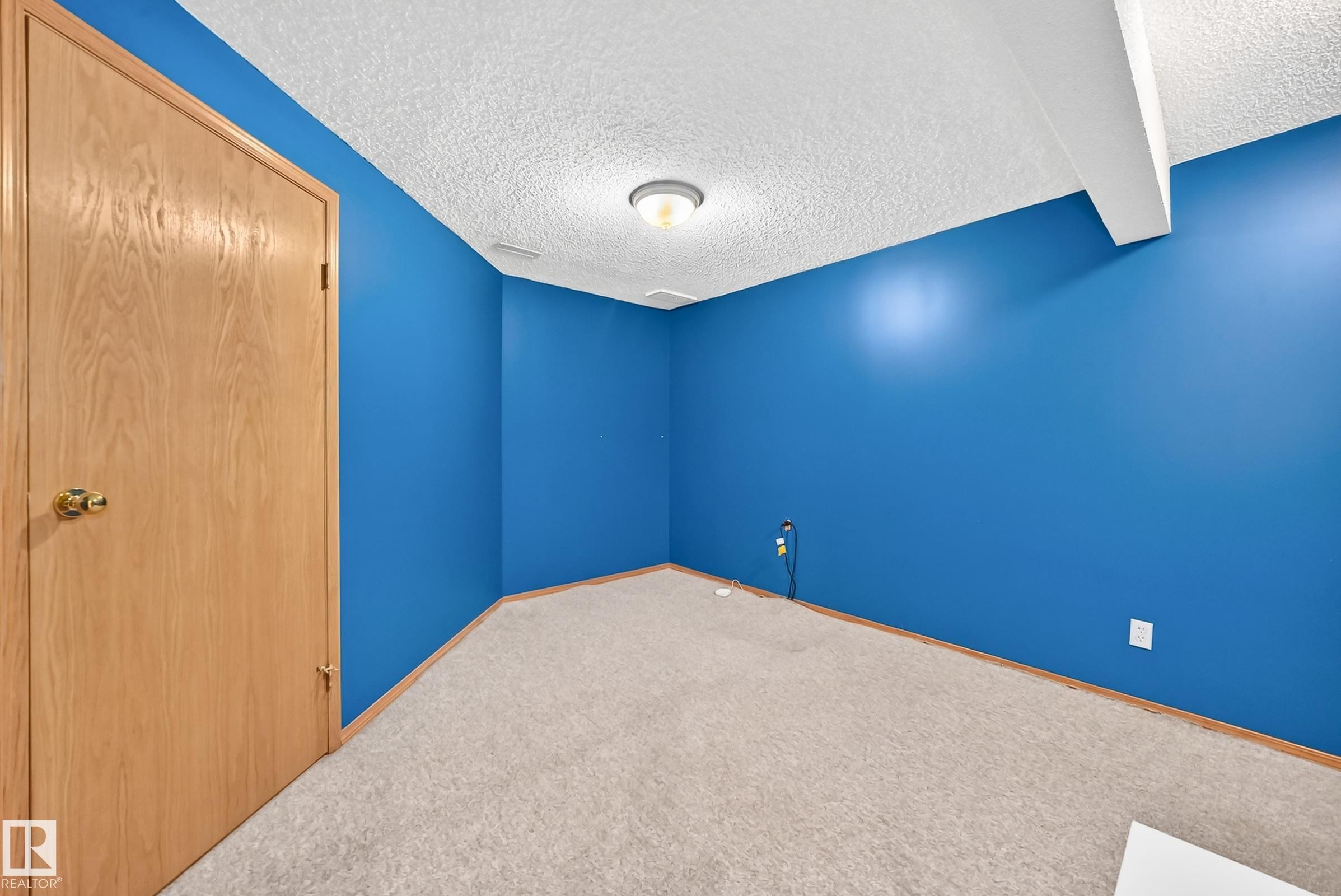 271 Ormsby Road Nw, Edmonton, AB