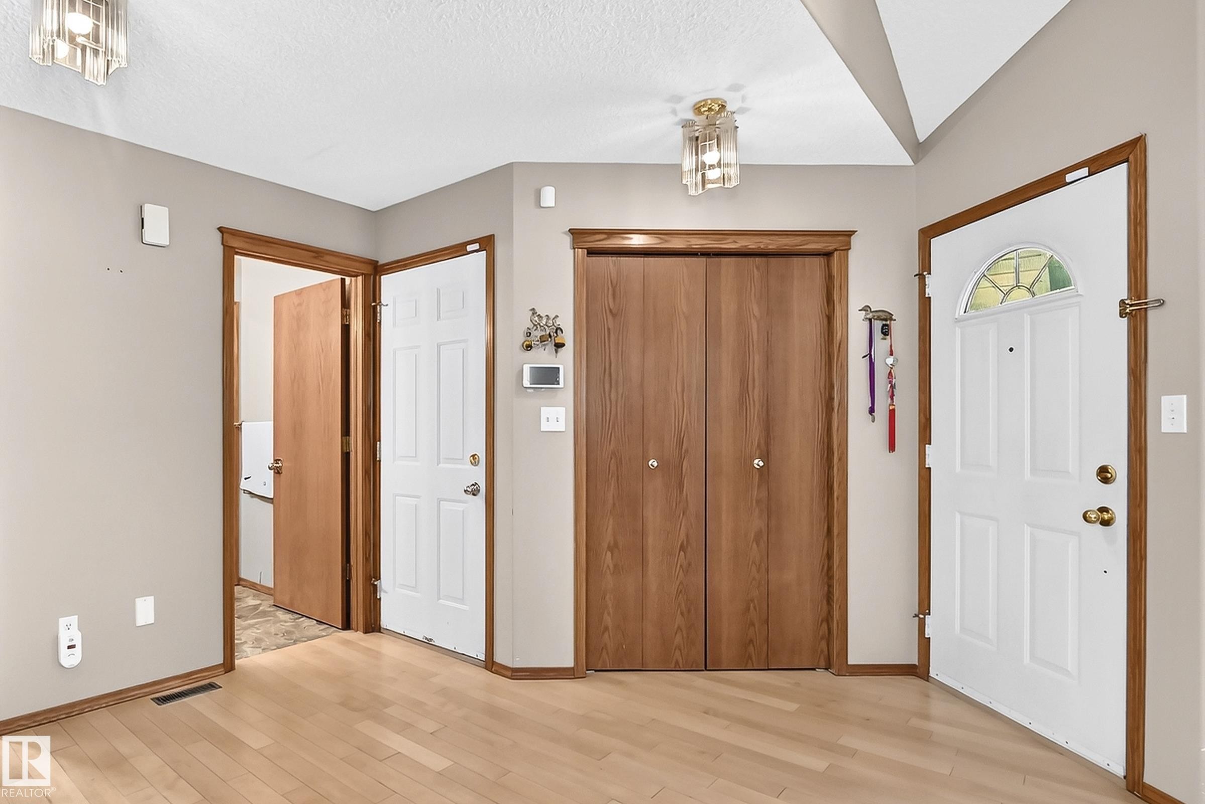 271 Ormsby Road Nw, Edmonton, AB