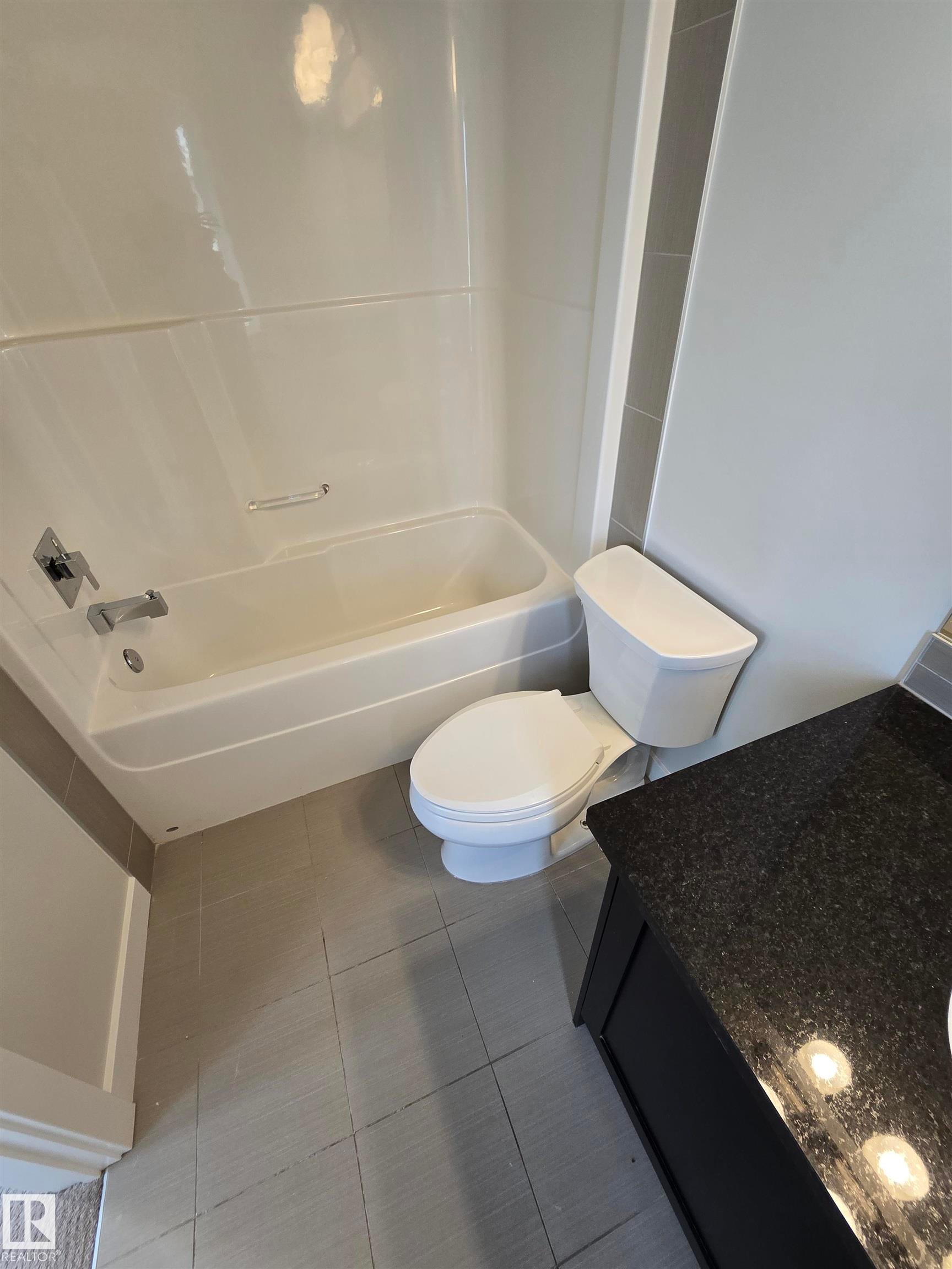 #119 401 Southfork Dr, Leduc, AB