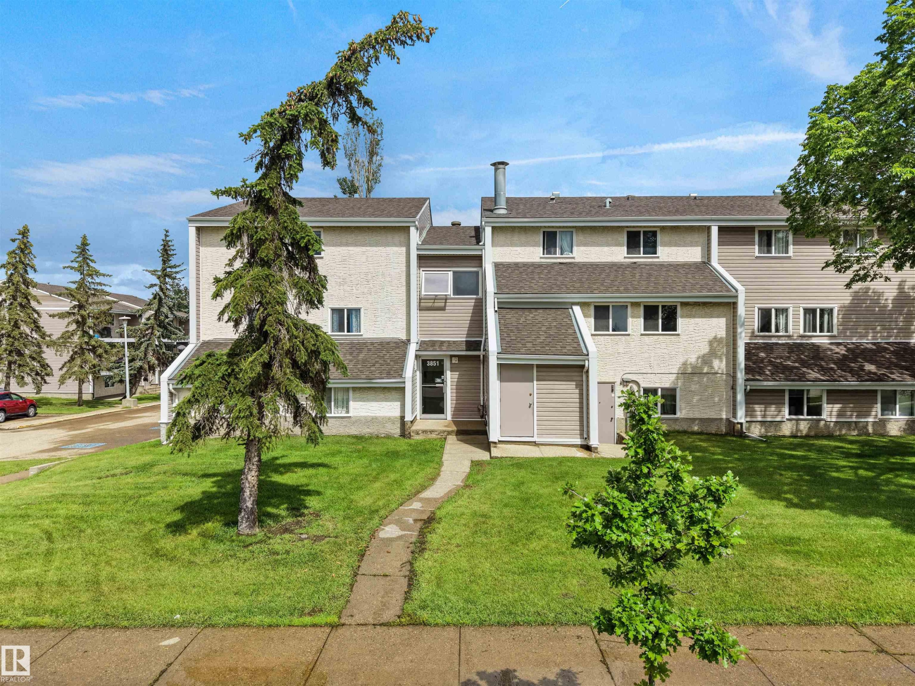 #4 3851 76 St Nw, Edmonton, AB
