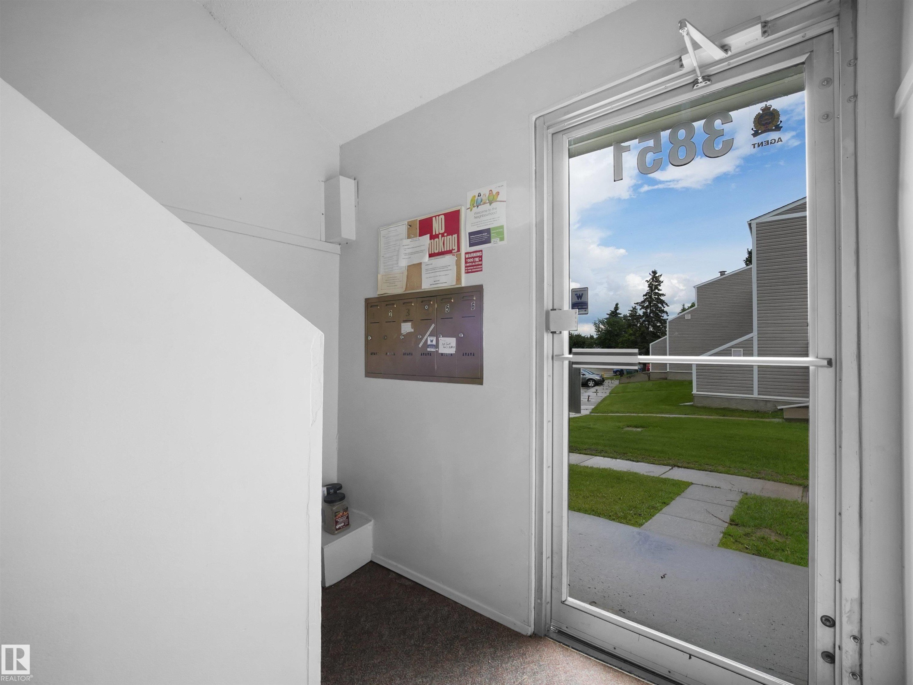 #4 3851 76 St Nw, Edmonton, AB