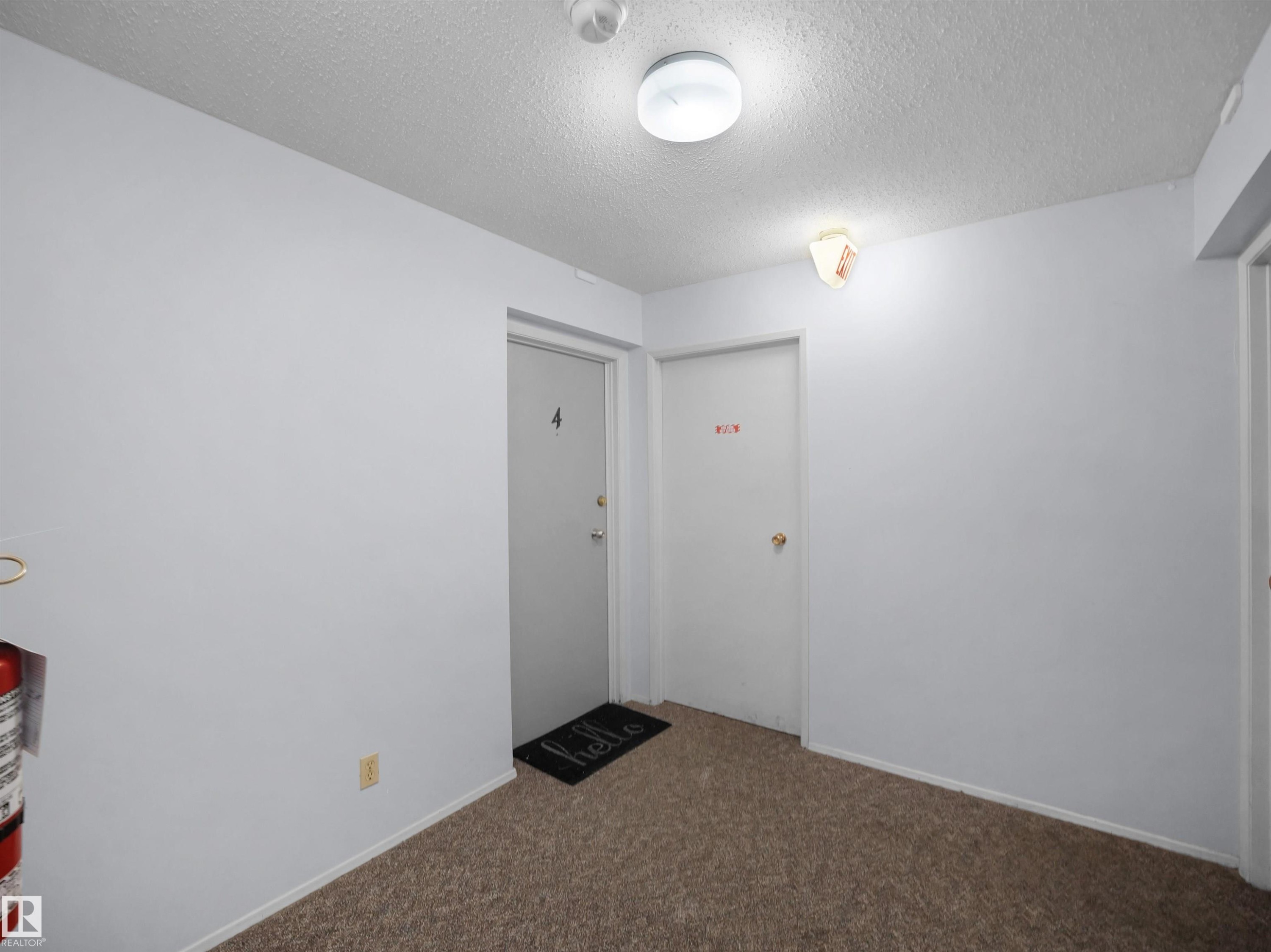 #4 3851 76 St Nw, Edmonton, AB