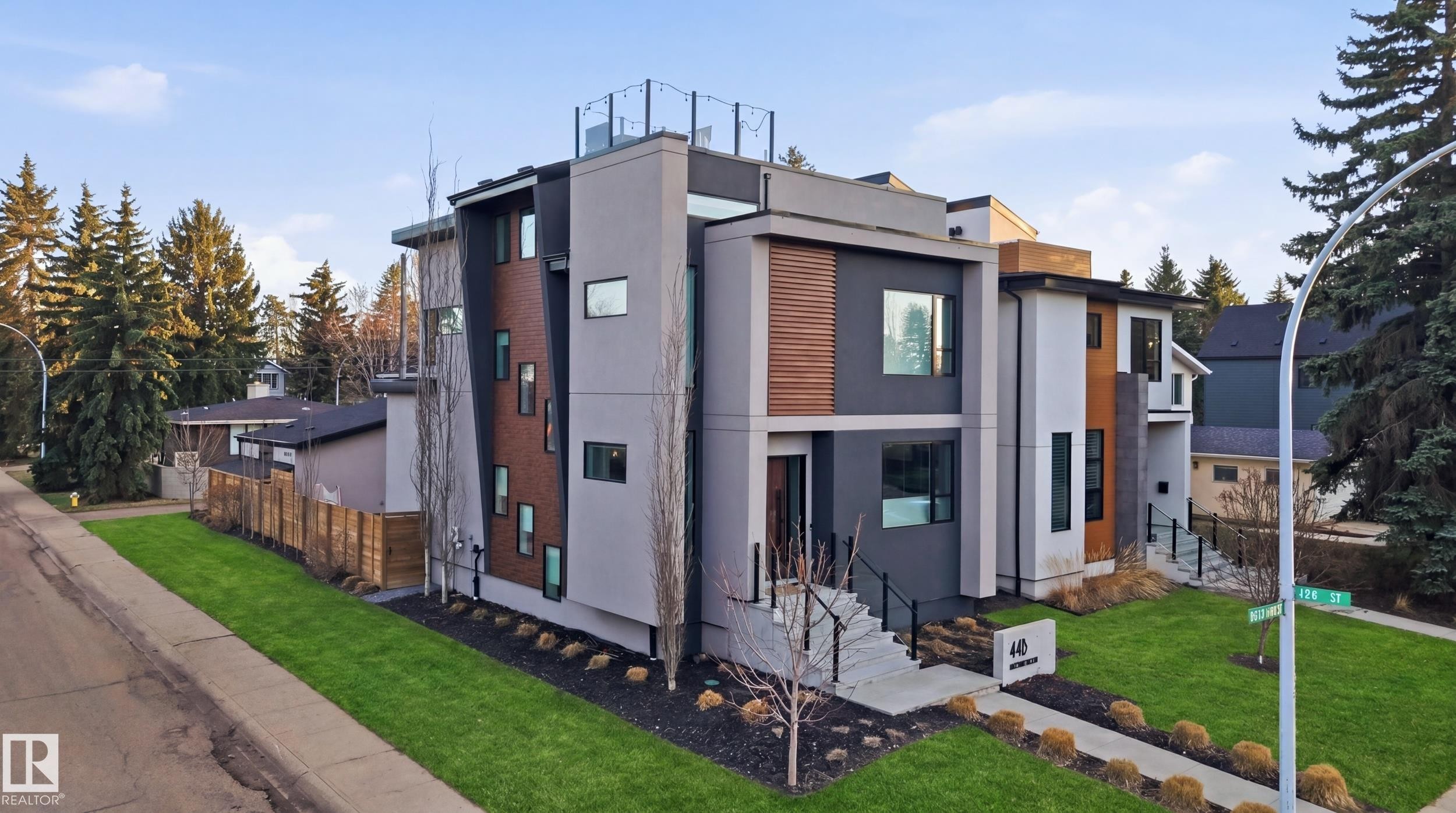 44B Valleyview Crescent Nw, Edmonton, AB