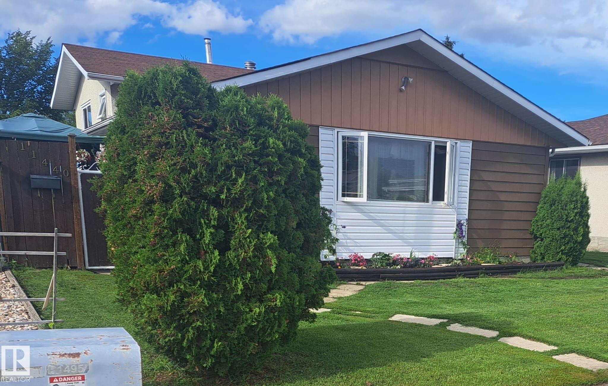 11440 144 Avenue Nw, Edmonton, AB