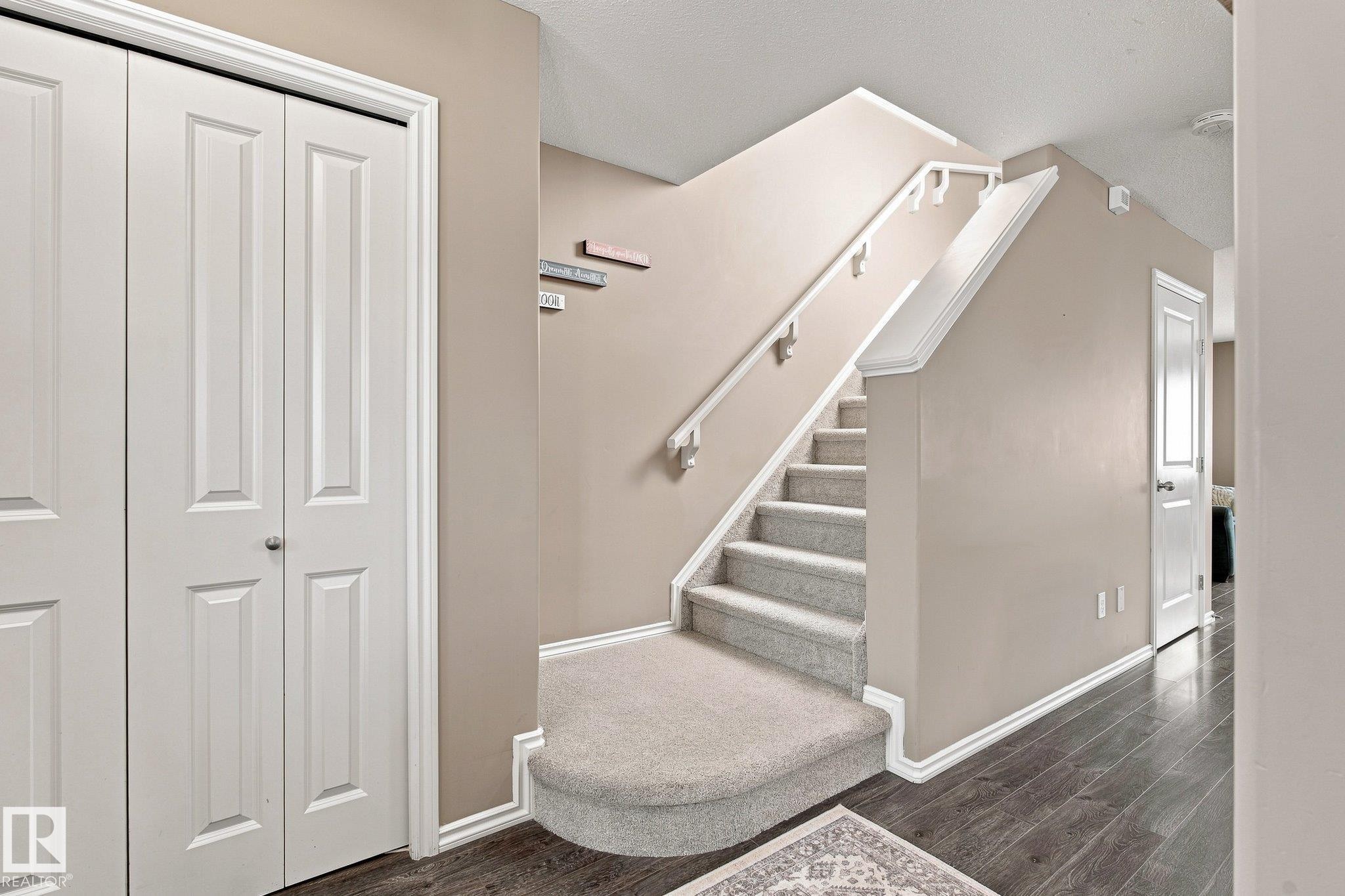 18080 89 Street Nw, Edmonton, AB
