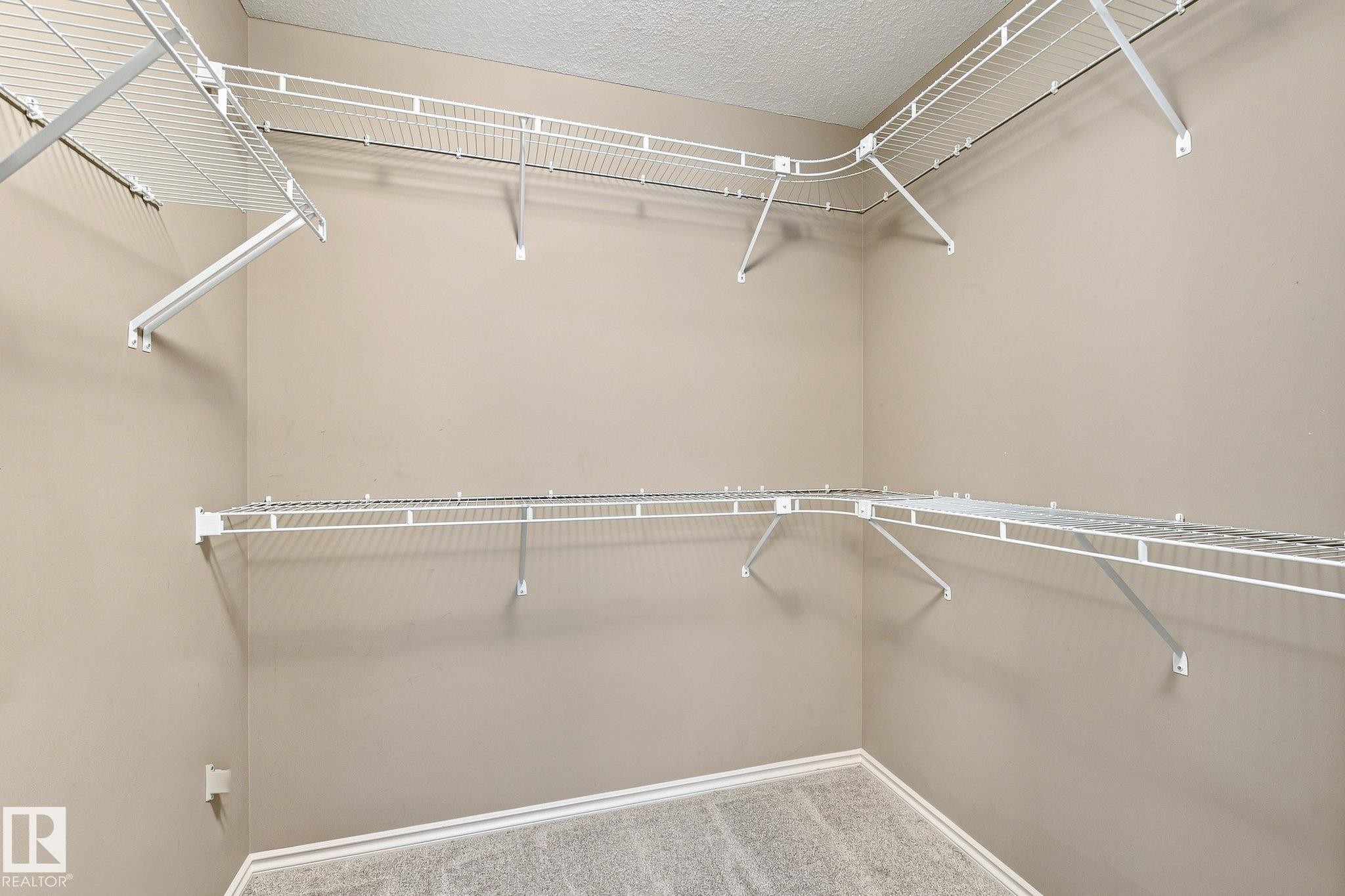 18080 89 Street Nw, Edmonton, AB