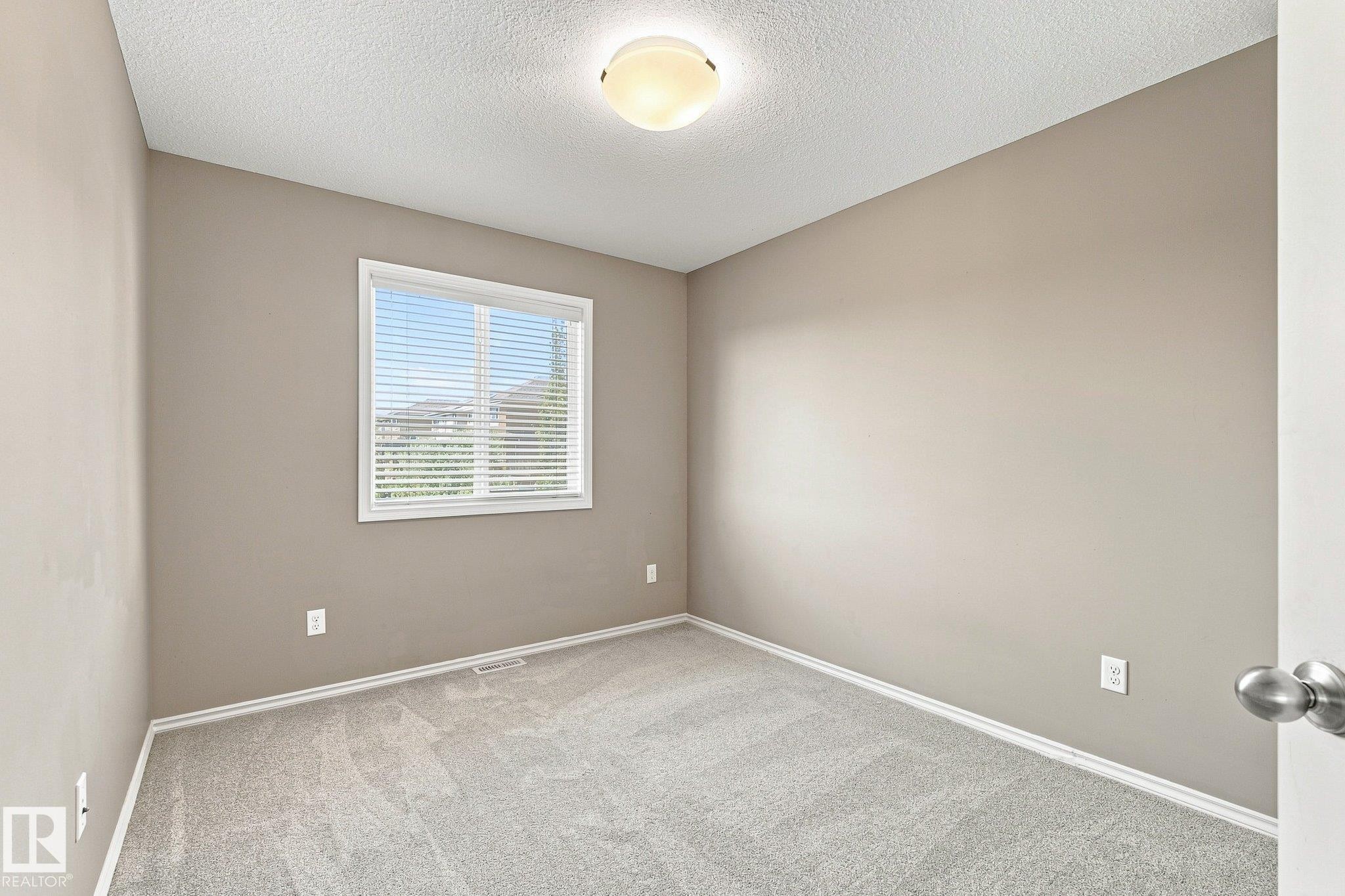 18080 89 Street Nw, Edmonton, AB