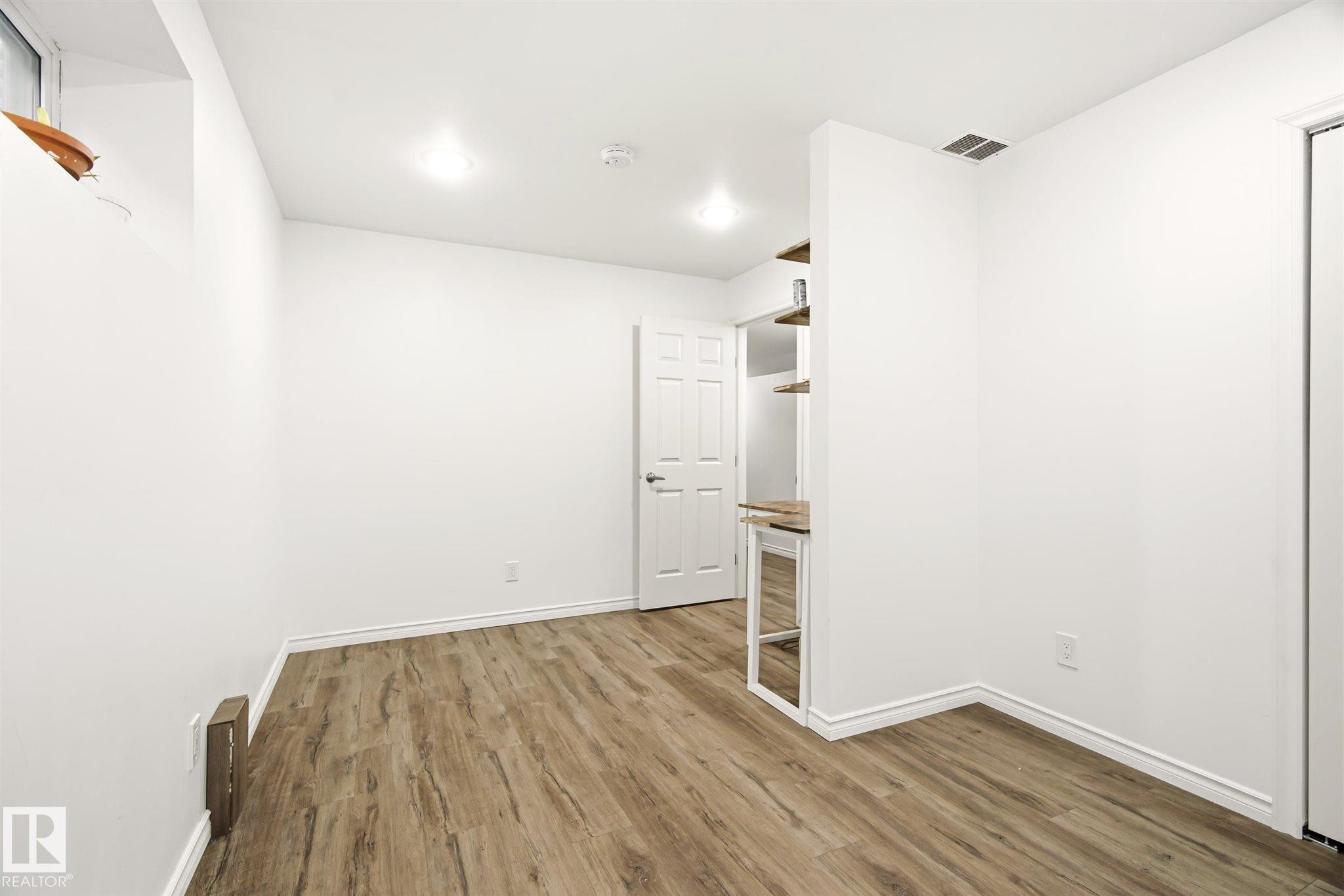 18080 89 Street Nw, Edmonton, AB