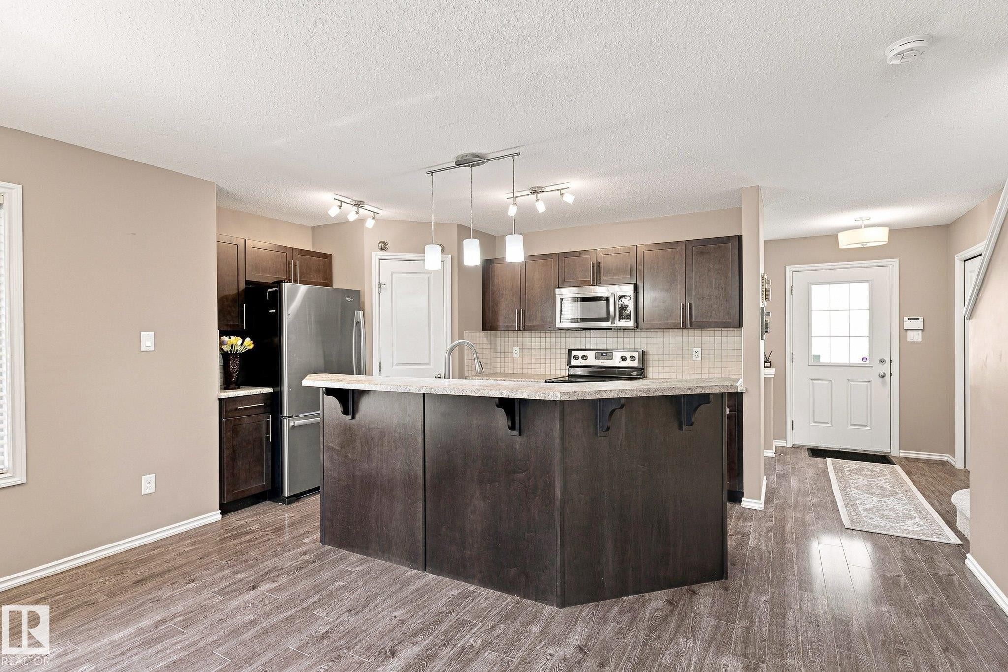 18080 89 Street Nw, Edmonton, AB