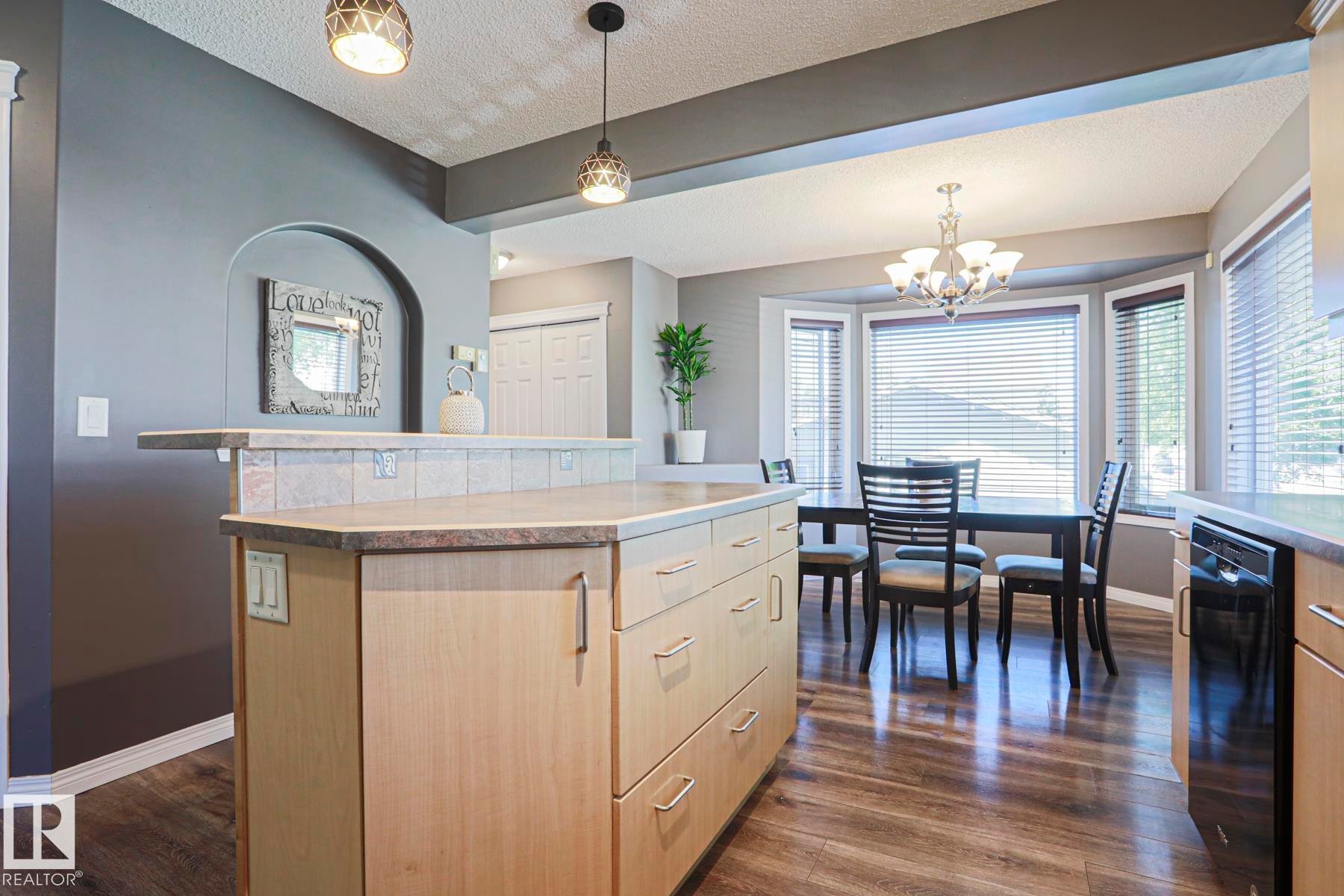 17468 89 Street Nw, Edmonton, AB
