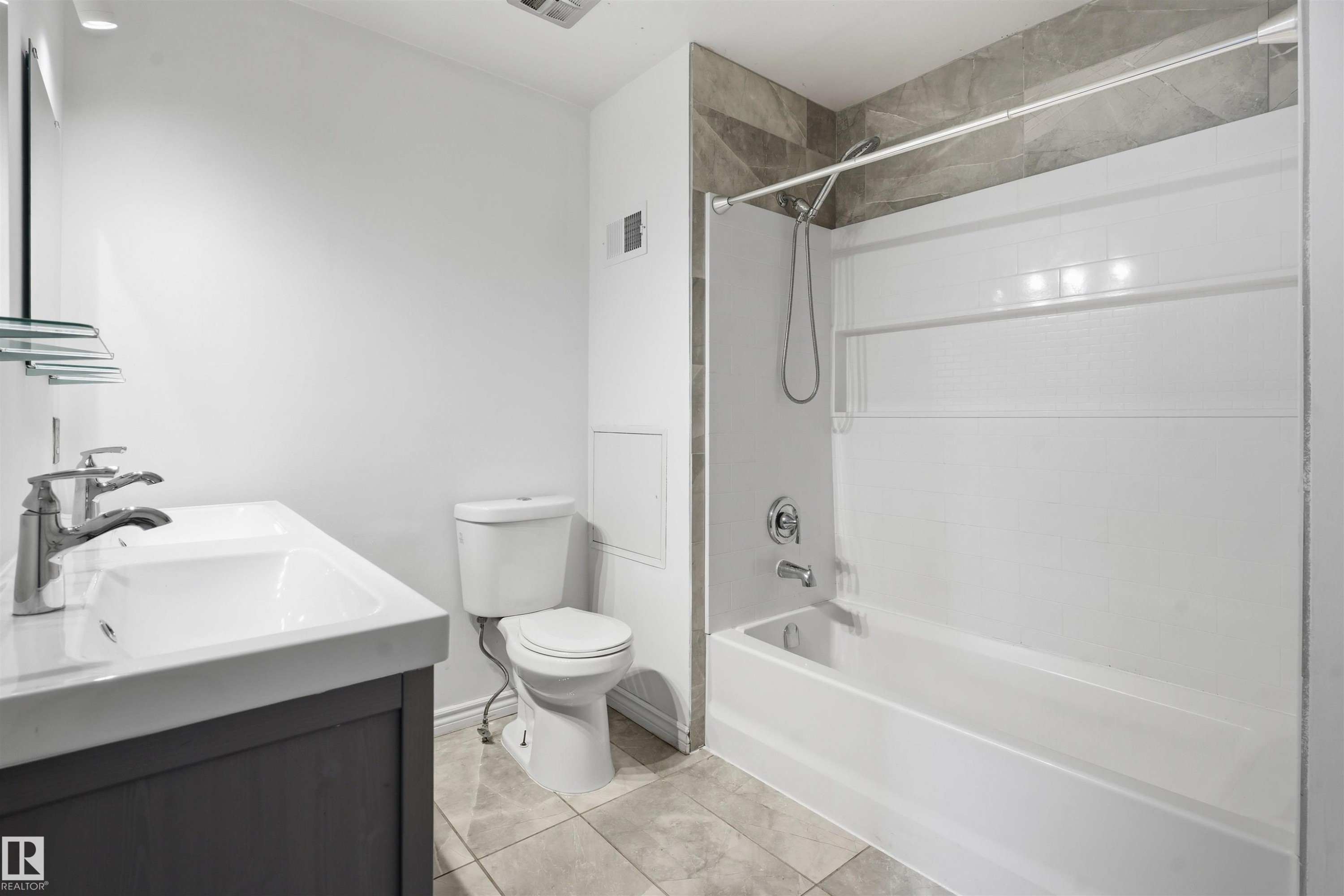 6804 36A Avenue Nw, Edmonton, AB