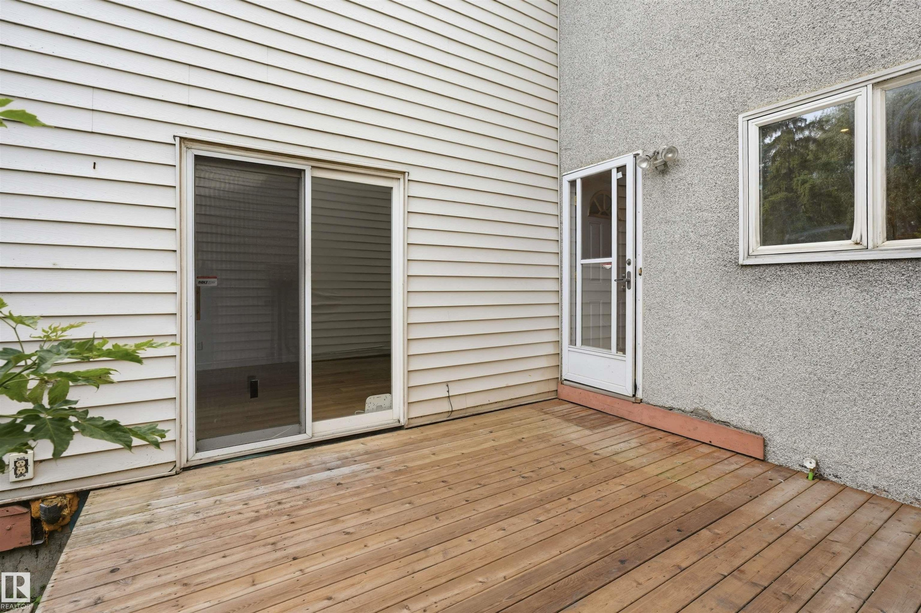6804 36A Avenue Nw, Edmonton, AB