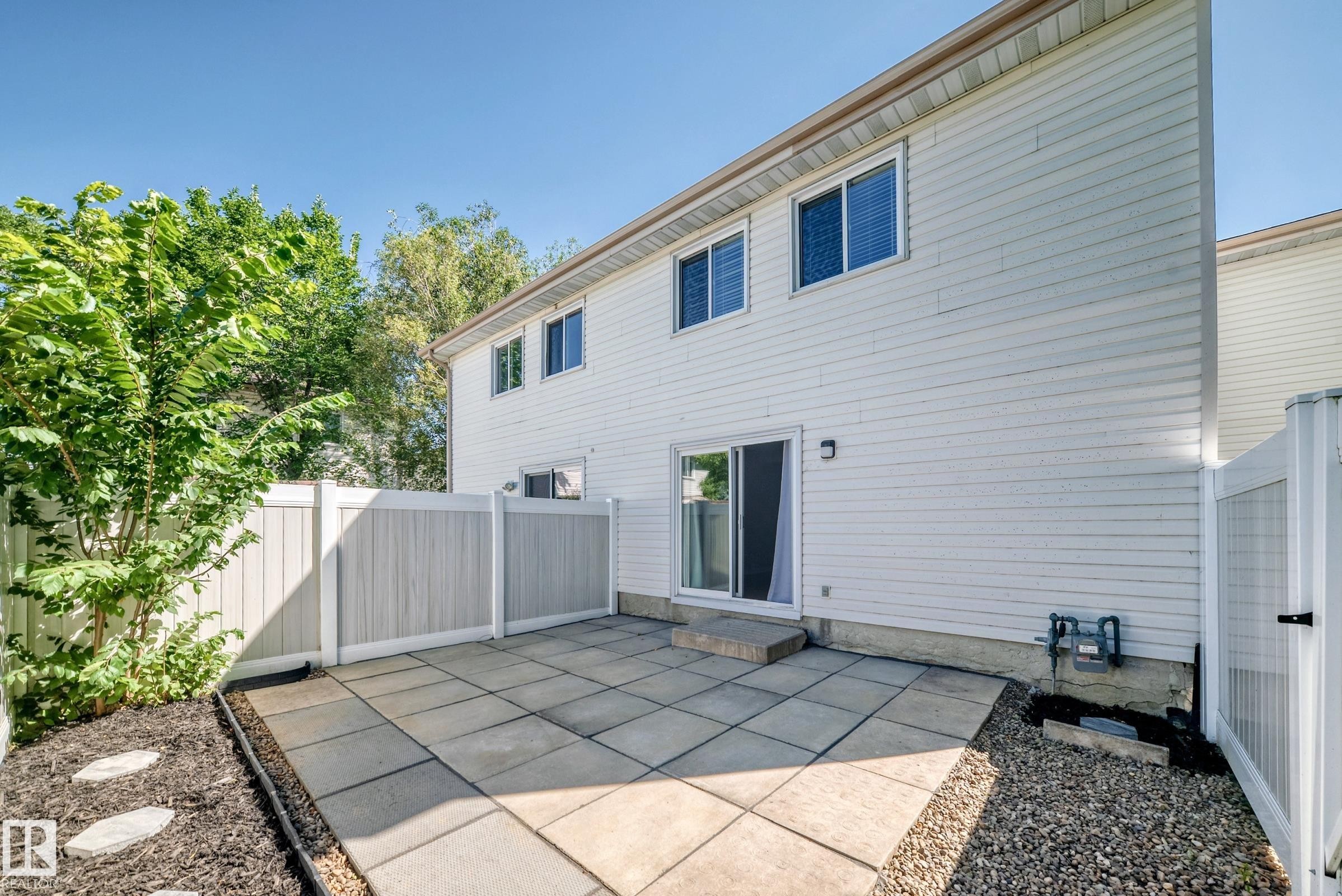 #40 2024 57 St Nw, Edmonton, AB