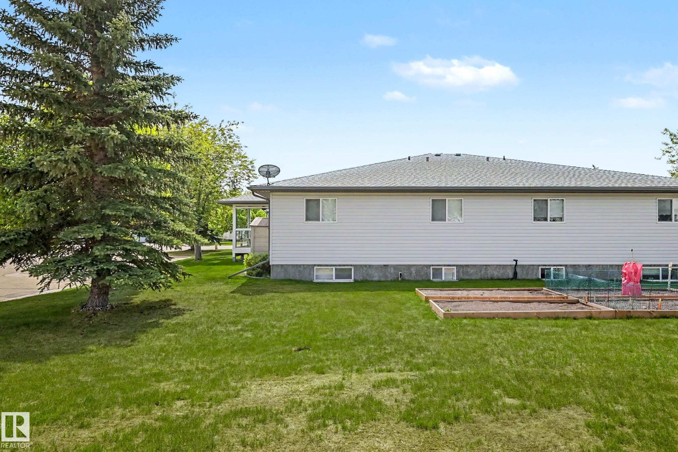 #206 7000 Northview Dr, Wetaskiwin, AB