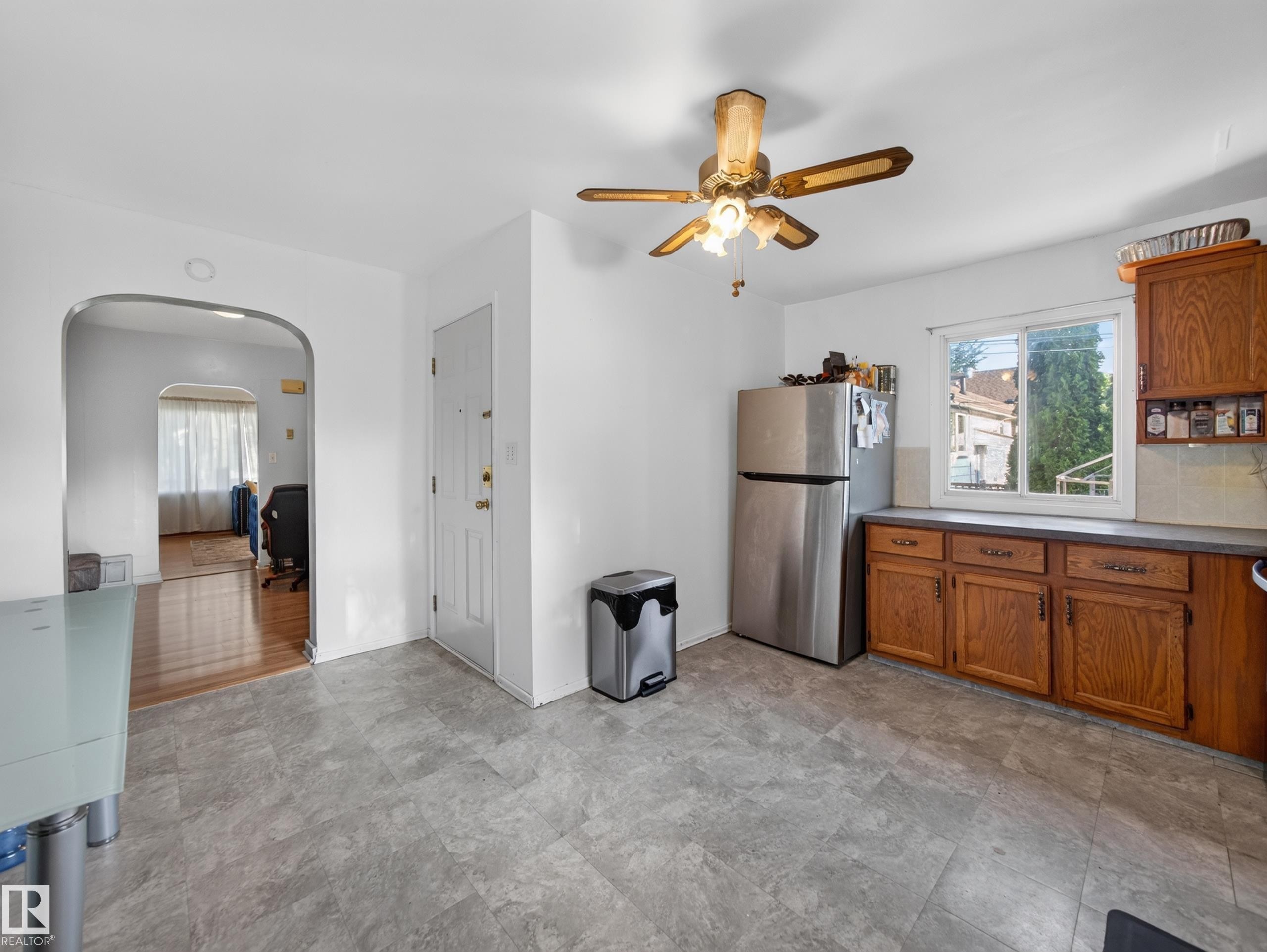 12403 92 Street Nw, Edmonton, AB