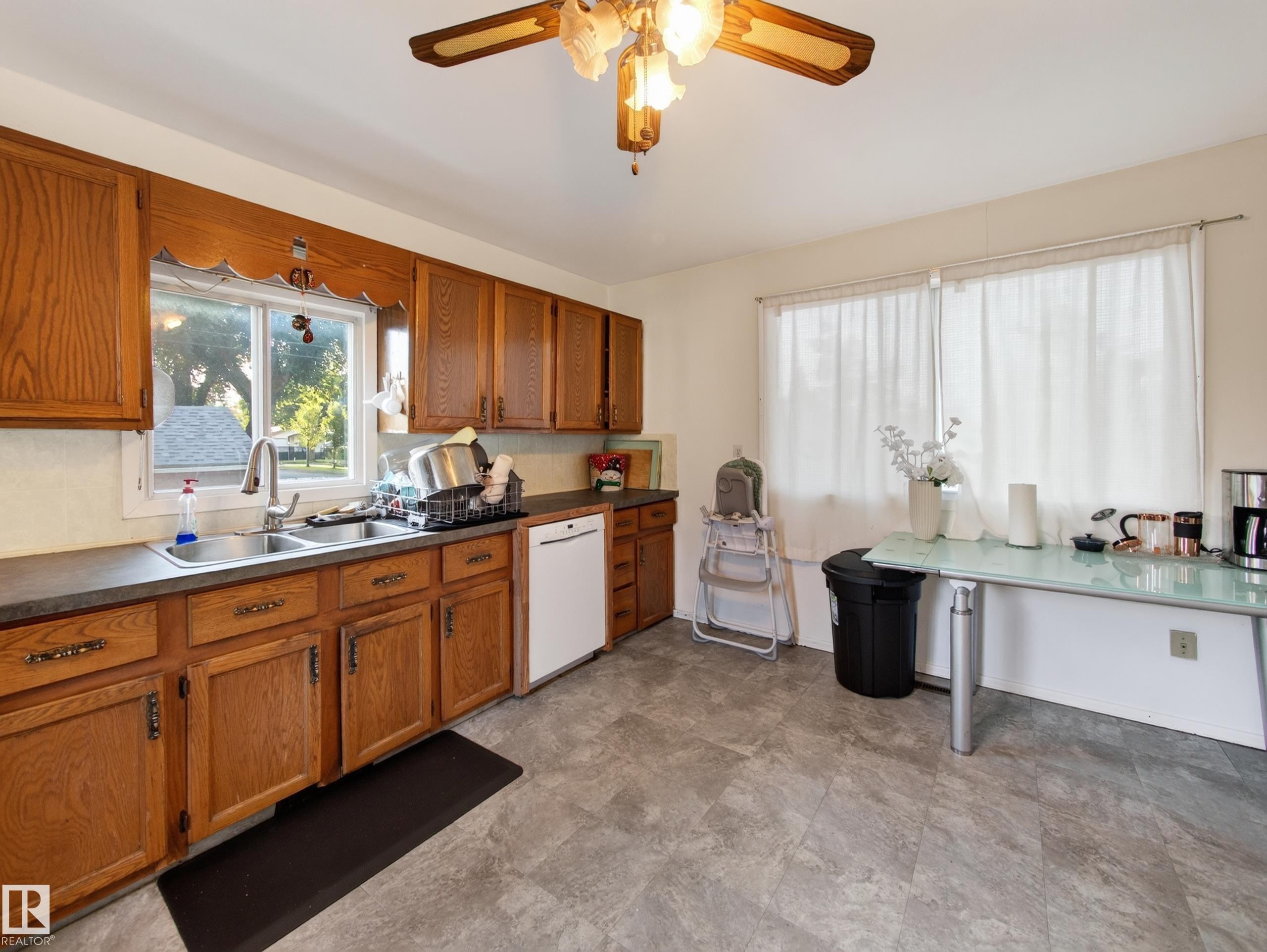 12403 92 Street Nw, Edmonton, AB