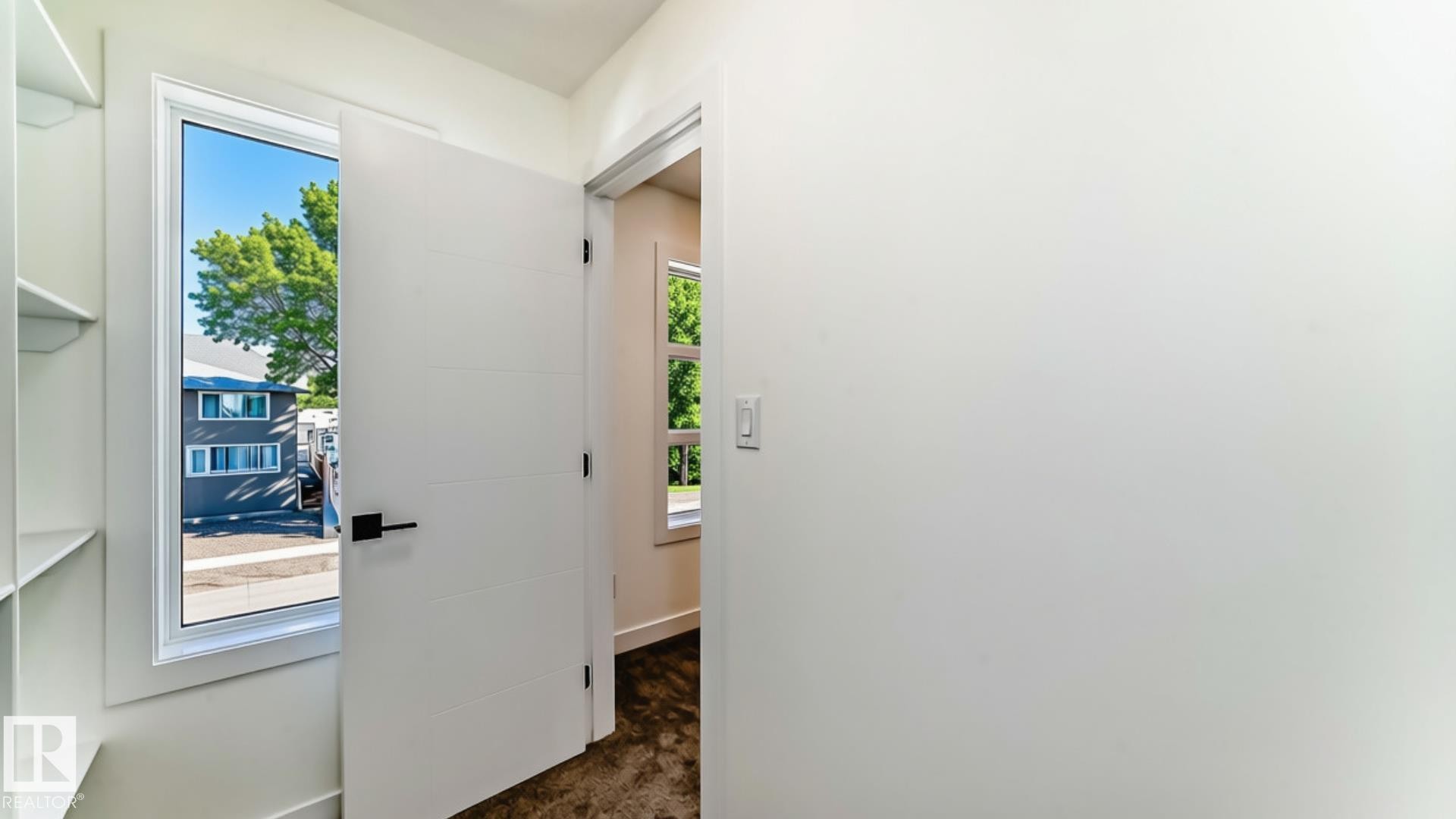 10721 70 Avenue Nw, Edmonton, AB - Indoor Photo Showing Other Room