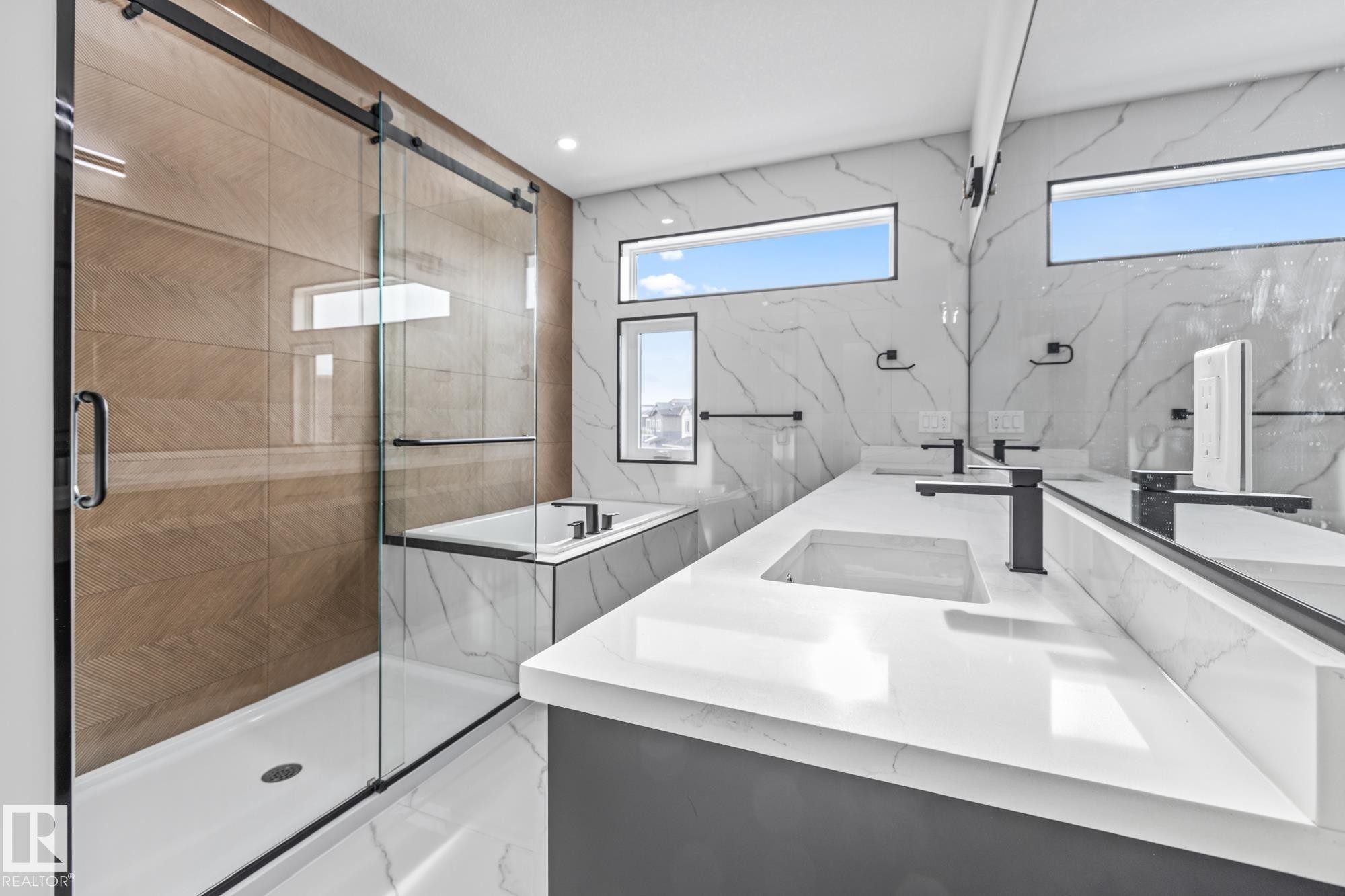 416 Pine Point(E), Leduc, AB