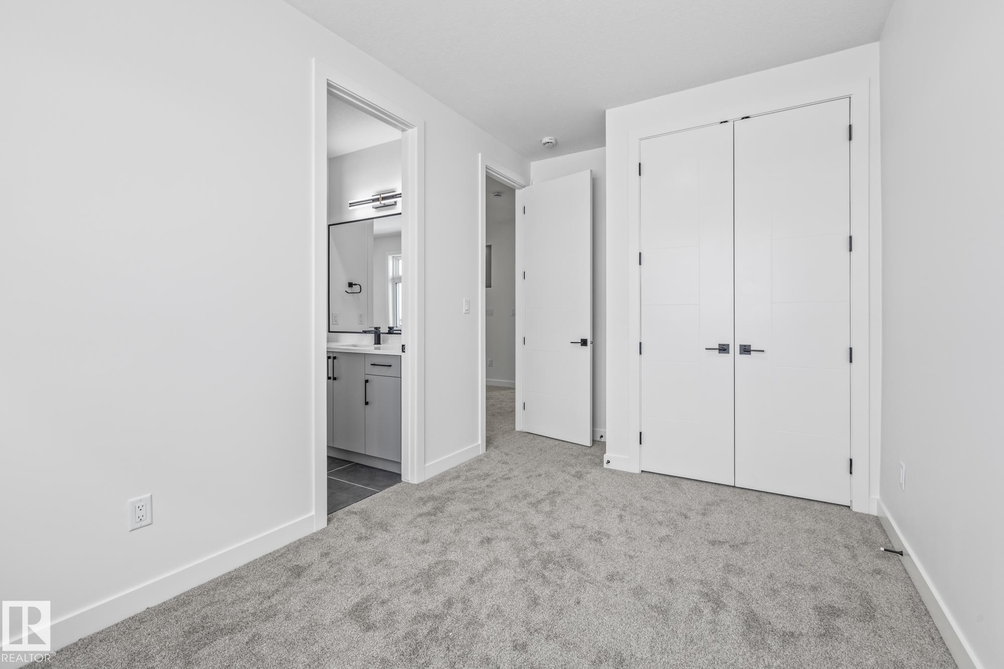 416 Pine Point(E), Leduc, AB