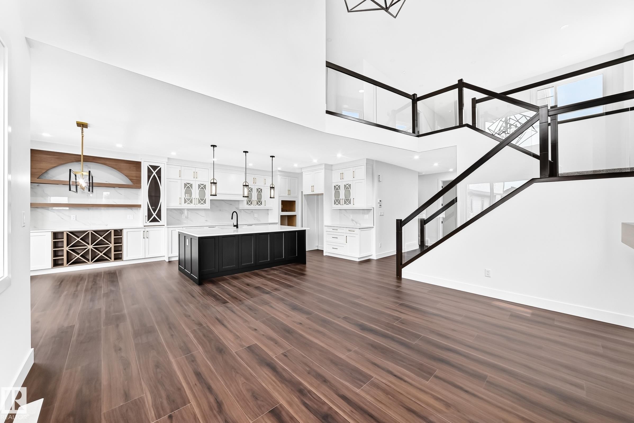 753 Astoria Way, Devon, AB