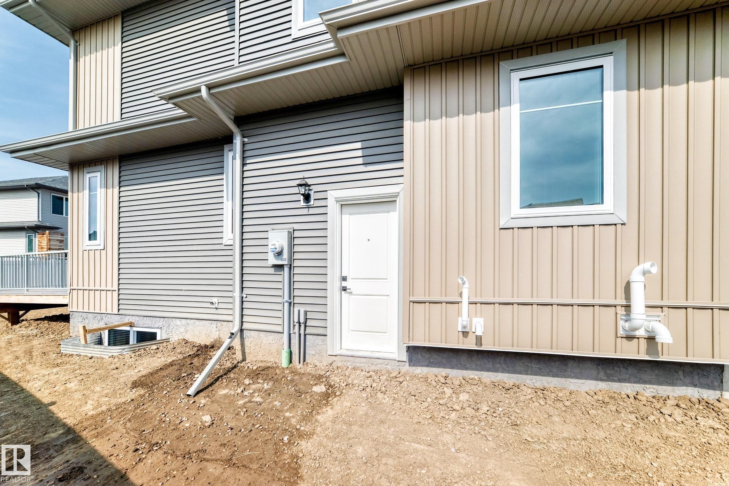 753 Astoria Way, Devon, AB
