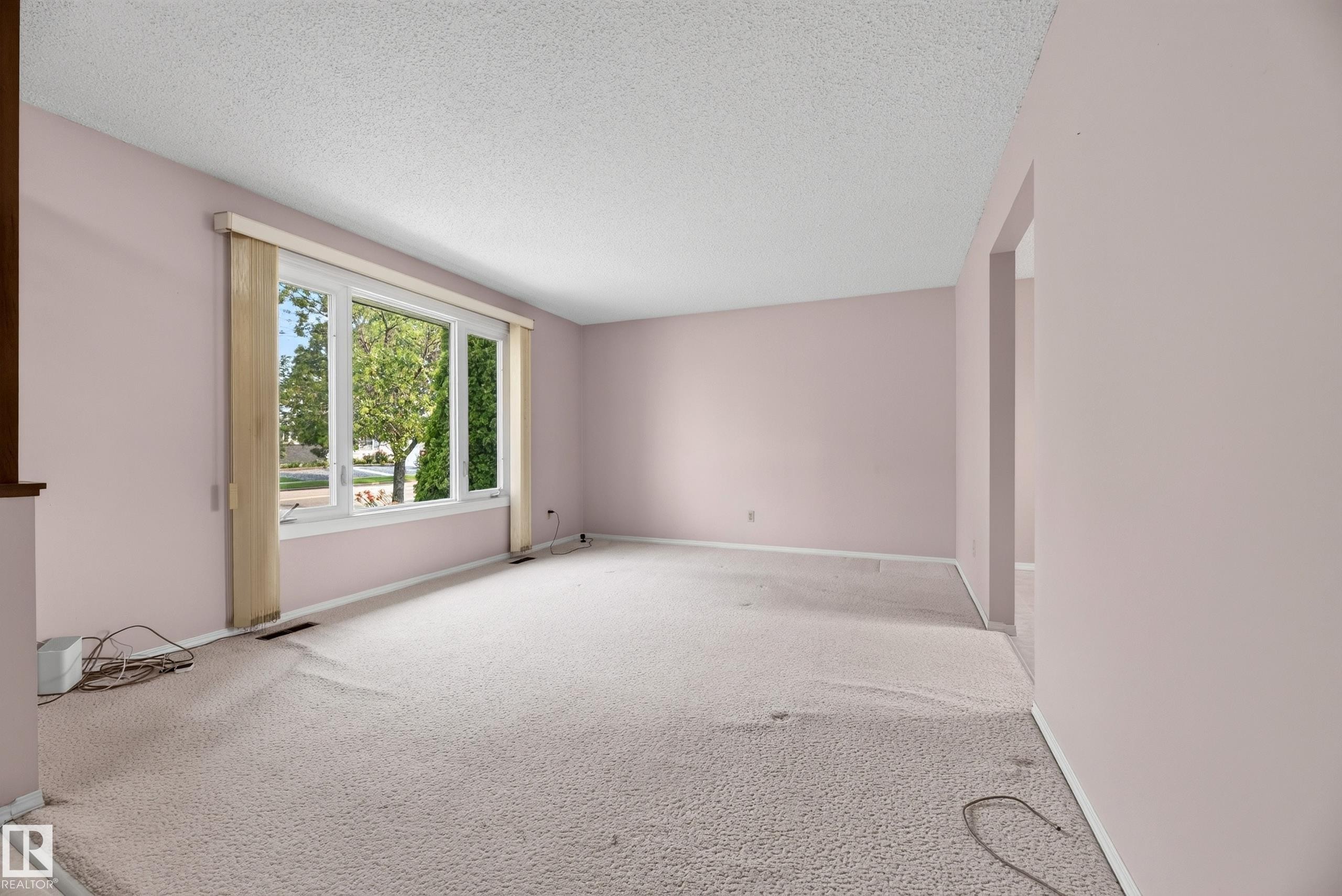 11607 139 Avenue Nw, Edmonton, AB