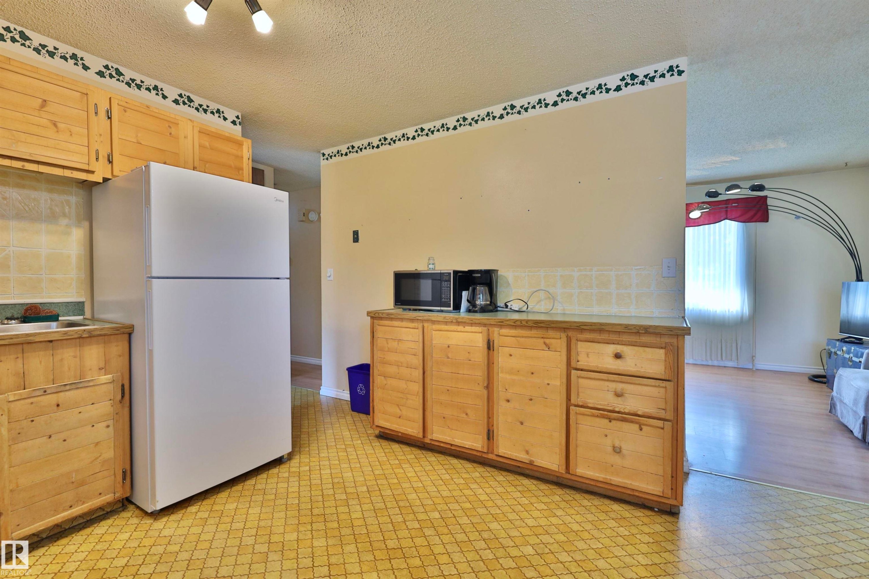 4416 56 Avenue, Wetaskiwin, AB