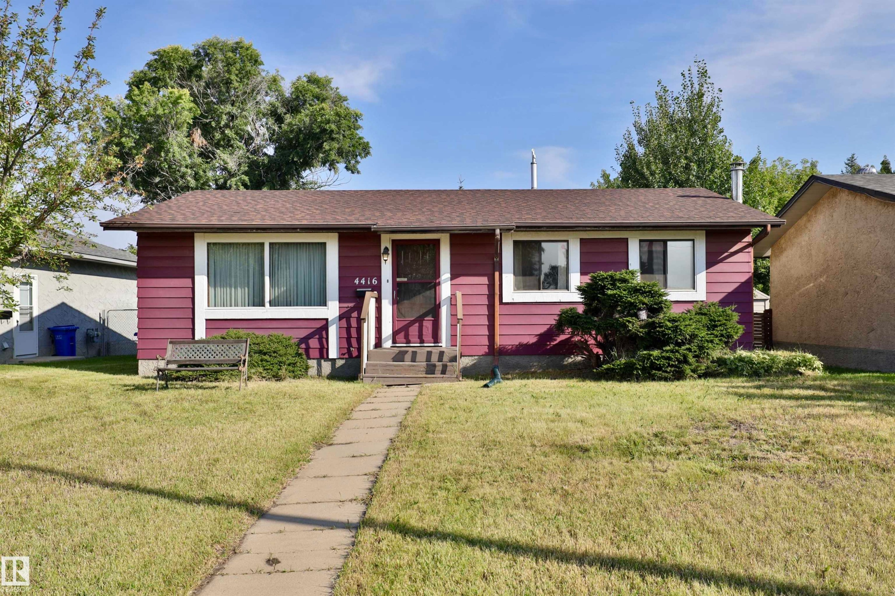 4416 56 Avenue, Wetaskiwin, AB