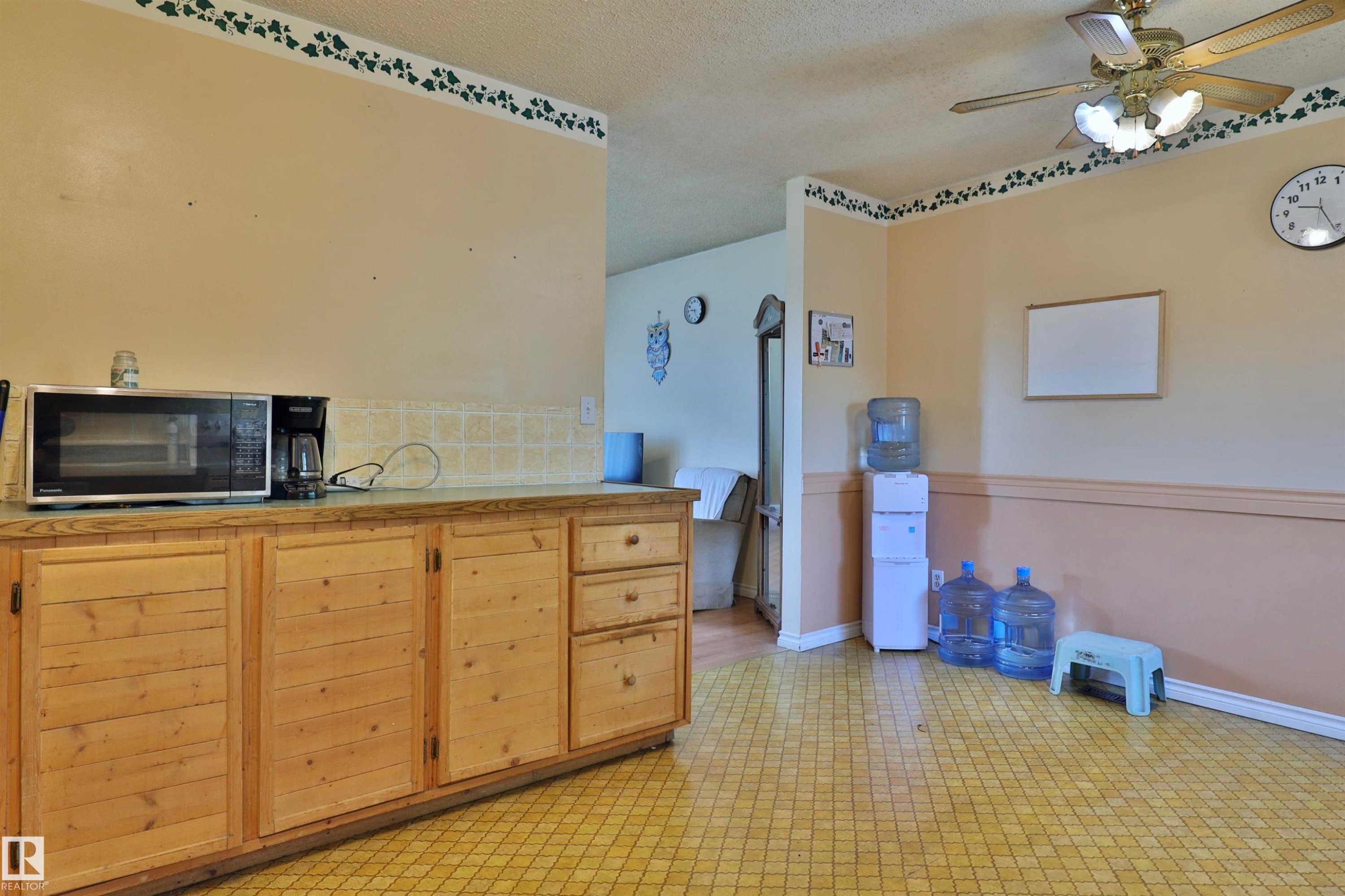 4416 56 Avenue, Wetaskiwin, AB