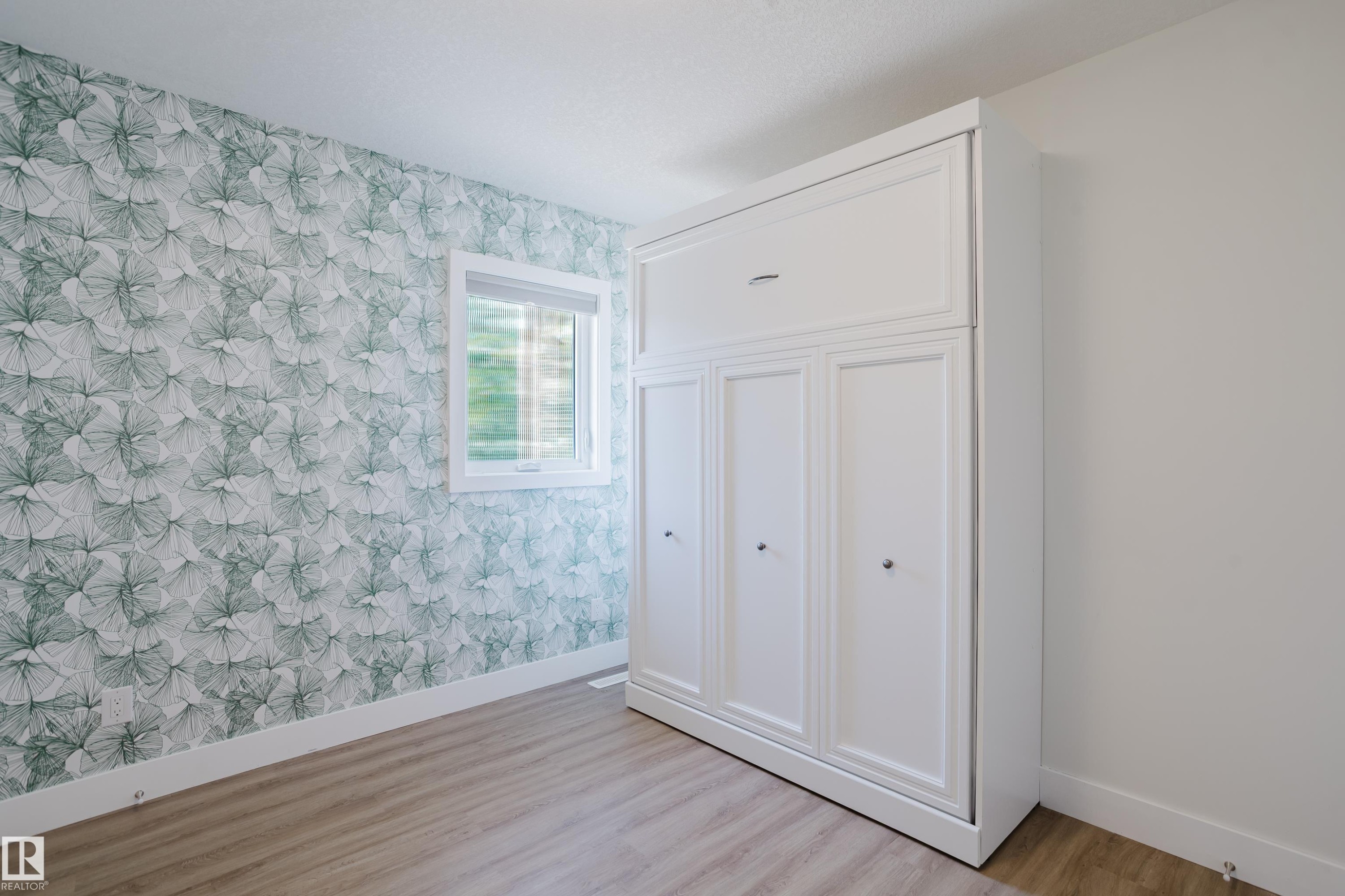 11455 111A Avenue Nw, Edmonton, AB - Indoor Photo Showing Other Room