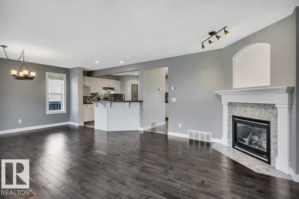 19 Leyland, Spruce Grove, AB