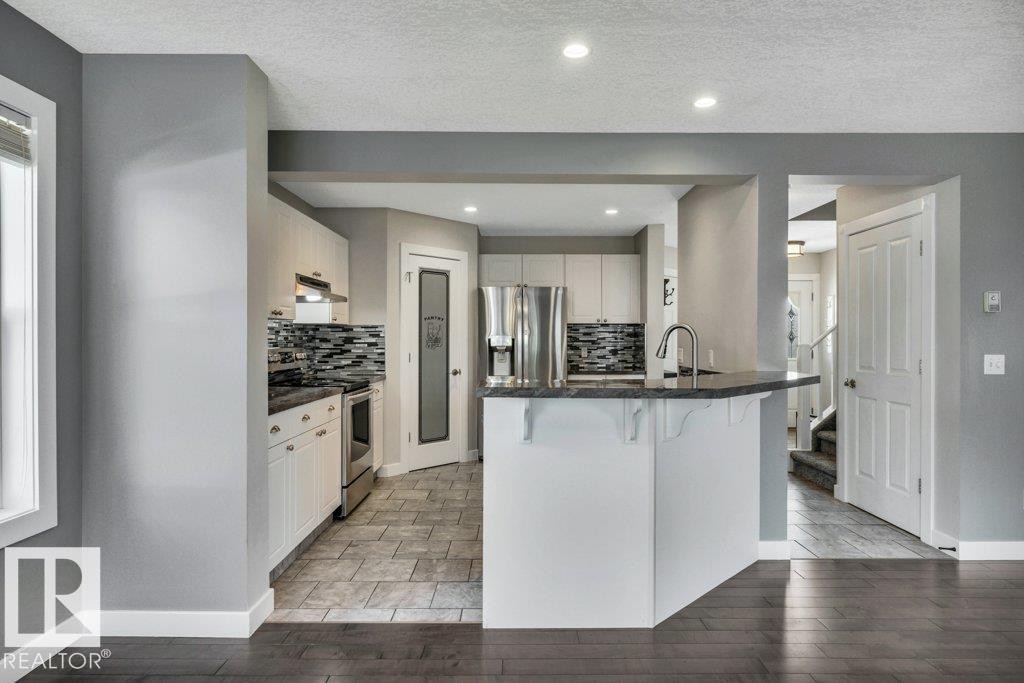 19 Leyland, Spruce Grove, AB