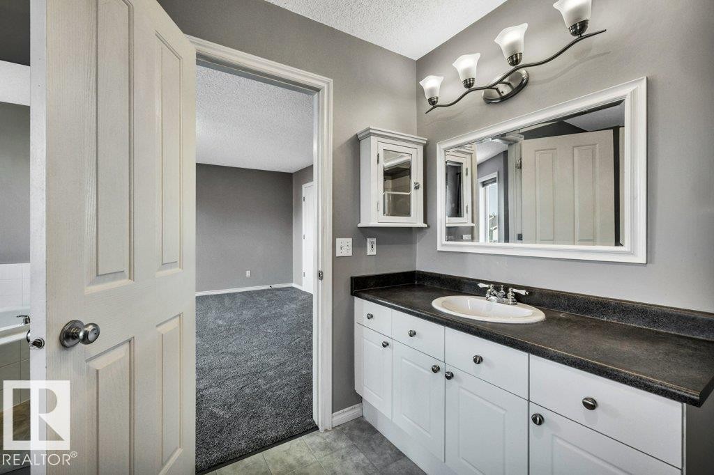 19 Leyland, Spruce Grove, AB