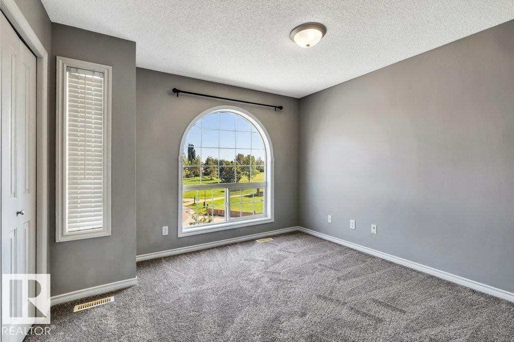 19 Leyland, Spruce Grove, AB