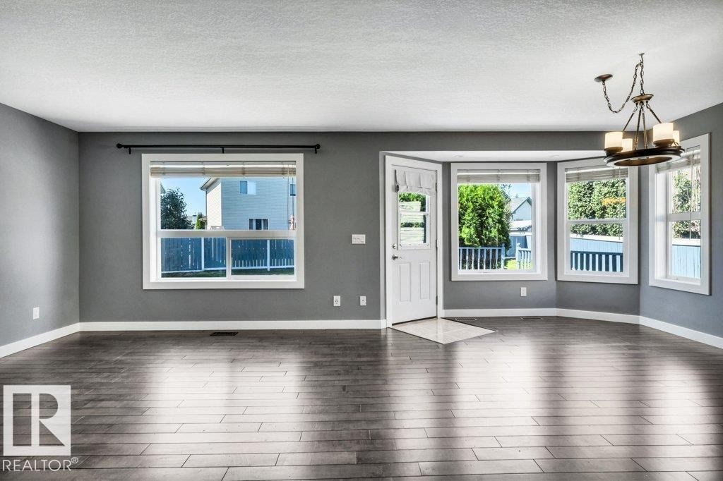 19 Leyland, Spruce Grove, AB