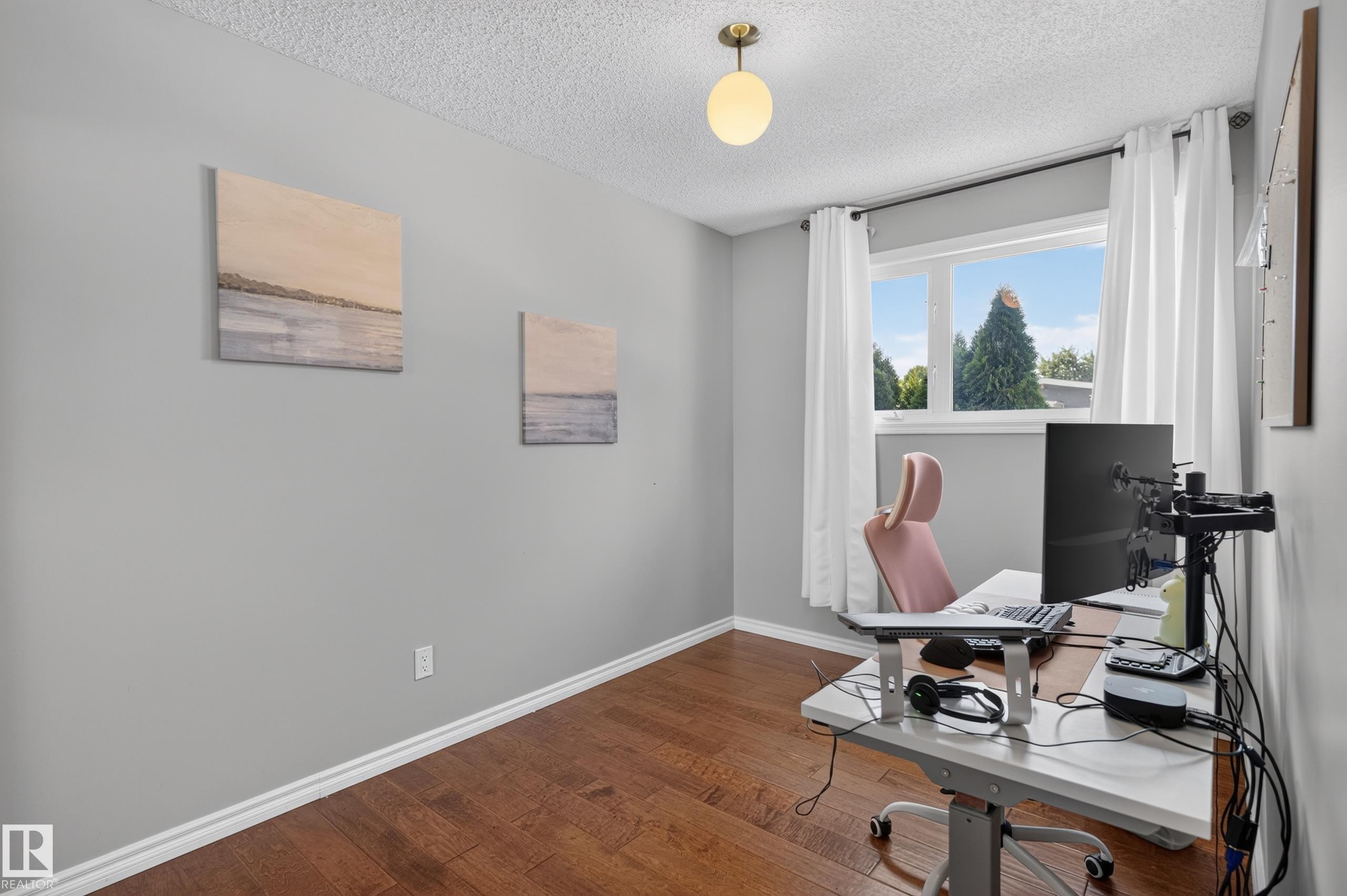 17311 101 Street Nw, Edmonton, AB