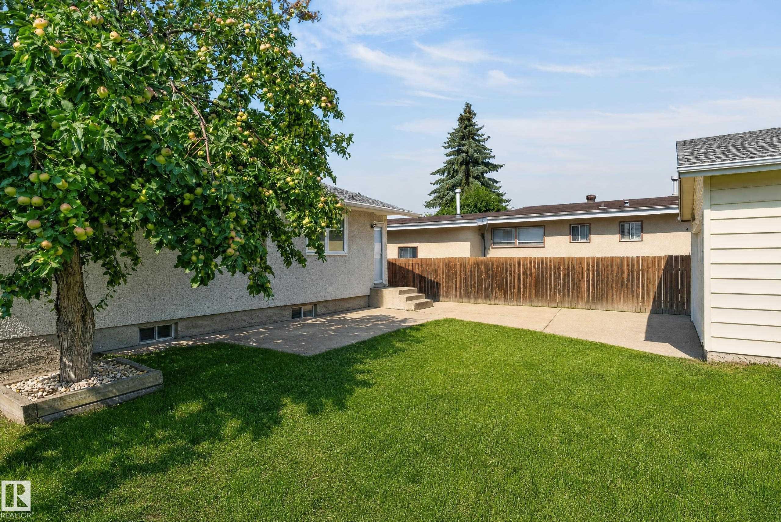 17311 101 Street Nw, Edmonton, AB
