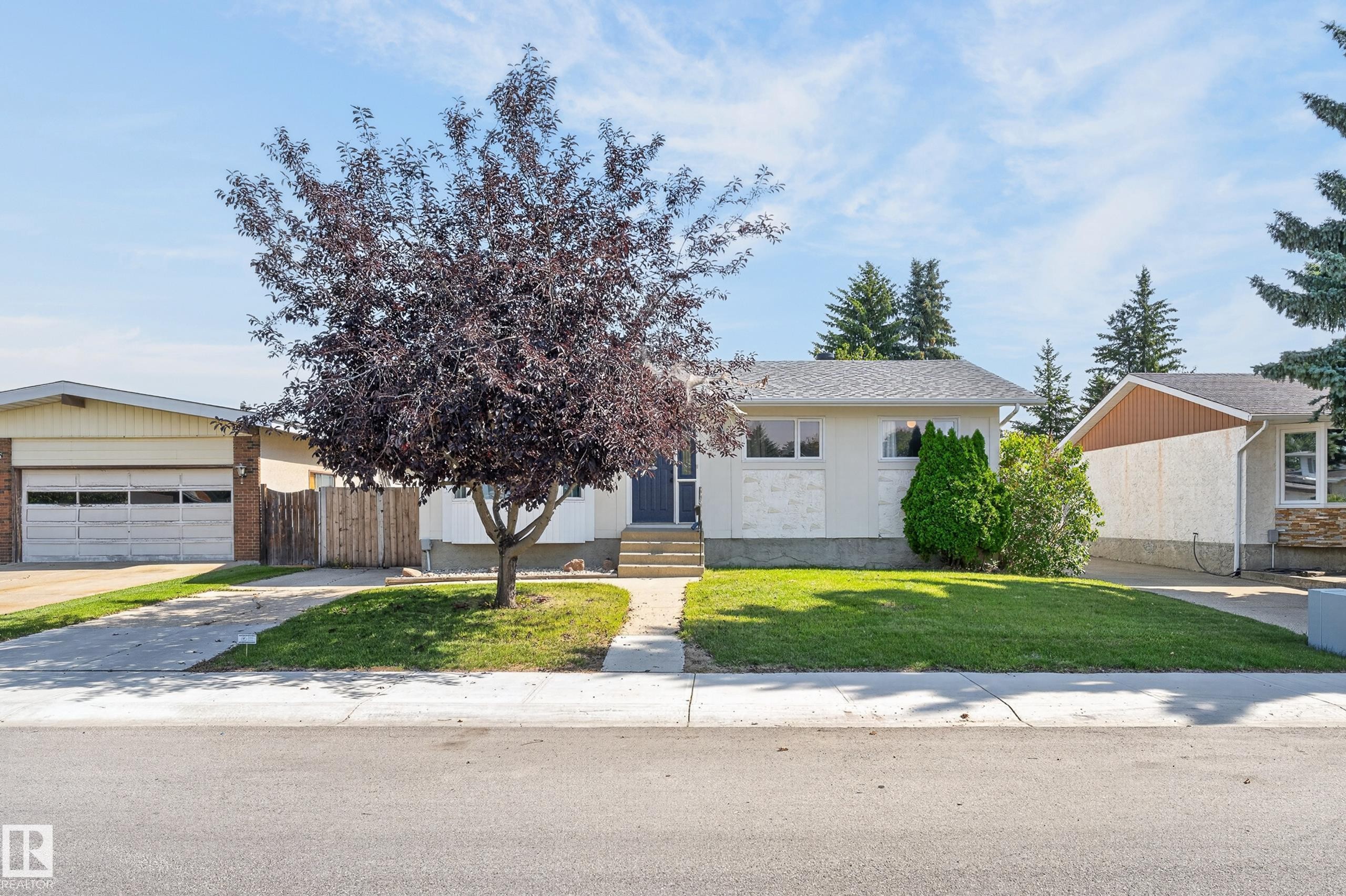 17311 101 Street Nw, Edmonton, AB
