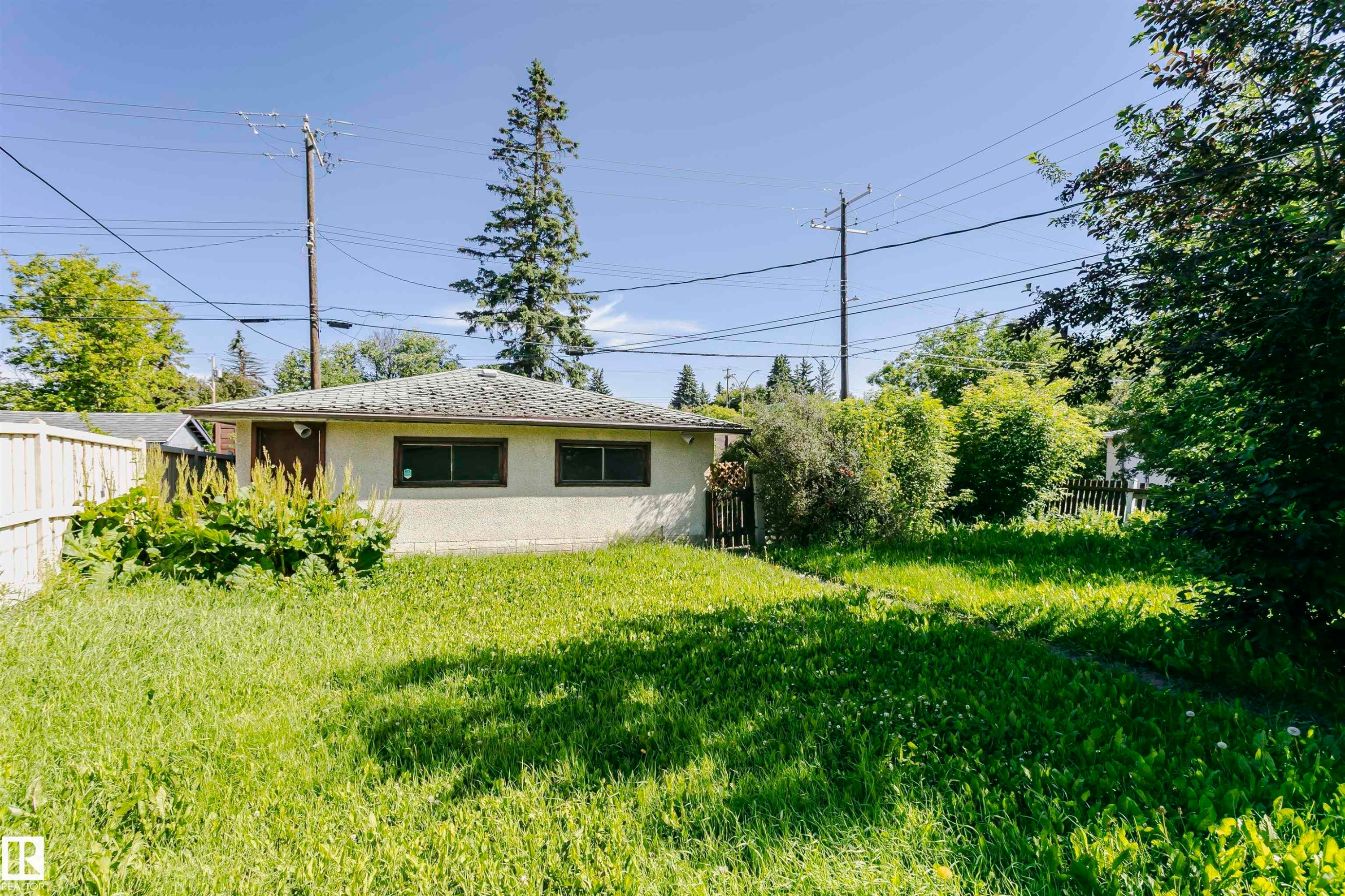 Additional content - 11440 44A Avenue Nw, Edmonton, AB