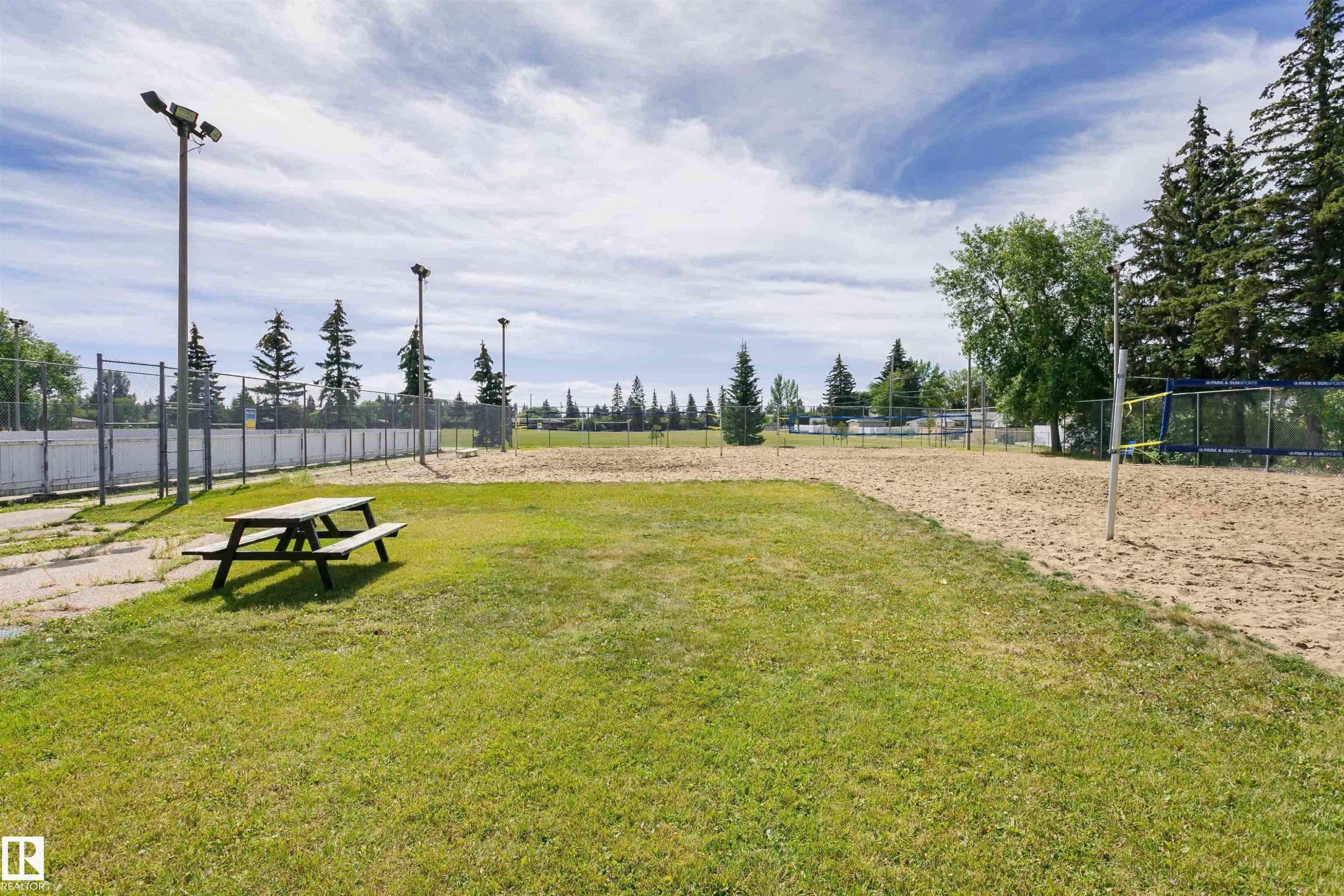 Additional content - 11440 44A Avenue Nw, Edmonton, AB