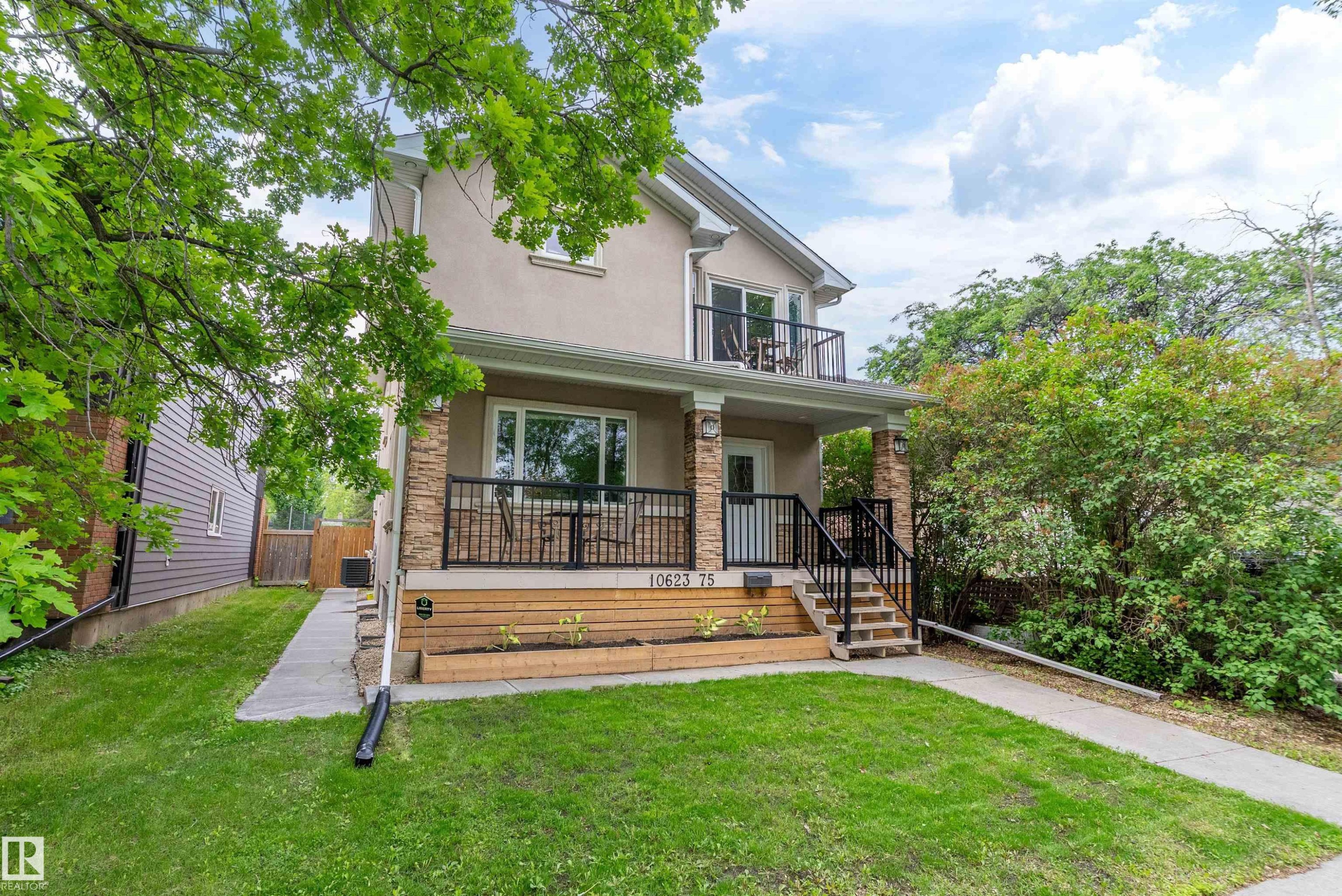 10623 75 Avenue Nw, Edmonton, AB