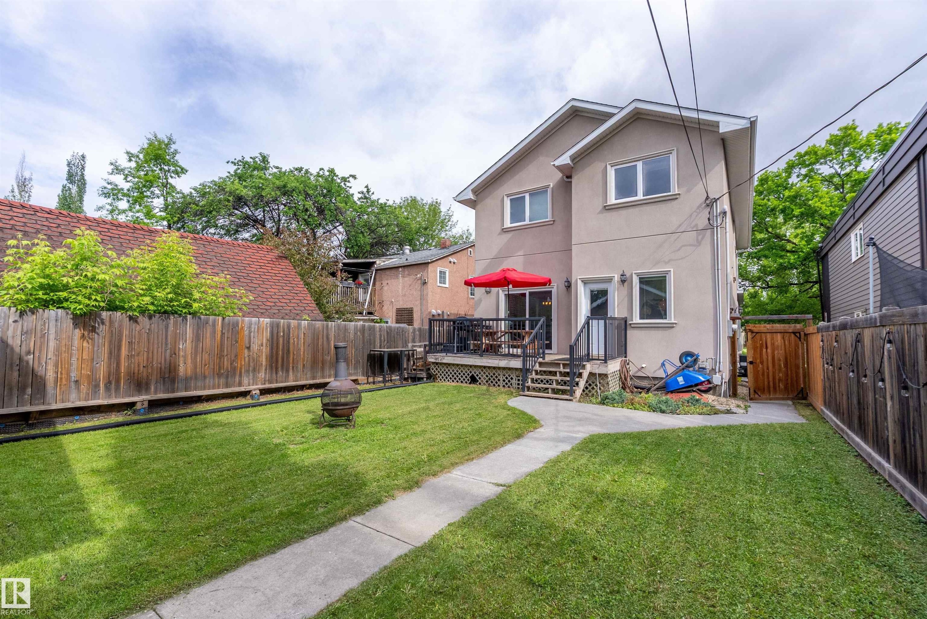 10623 75 Avenue Nw, Edmonton, AB