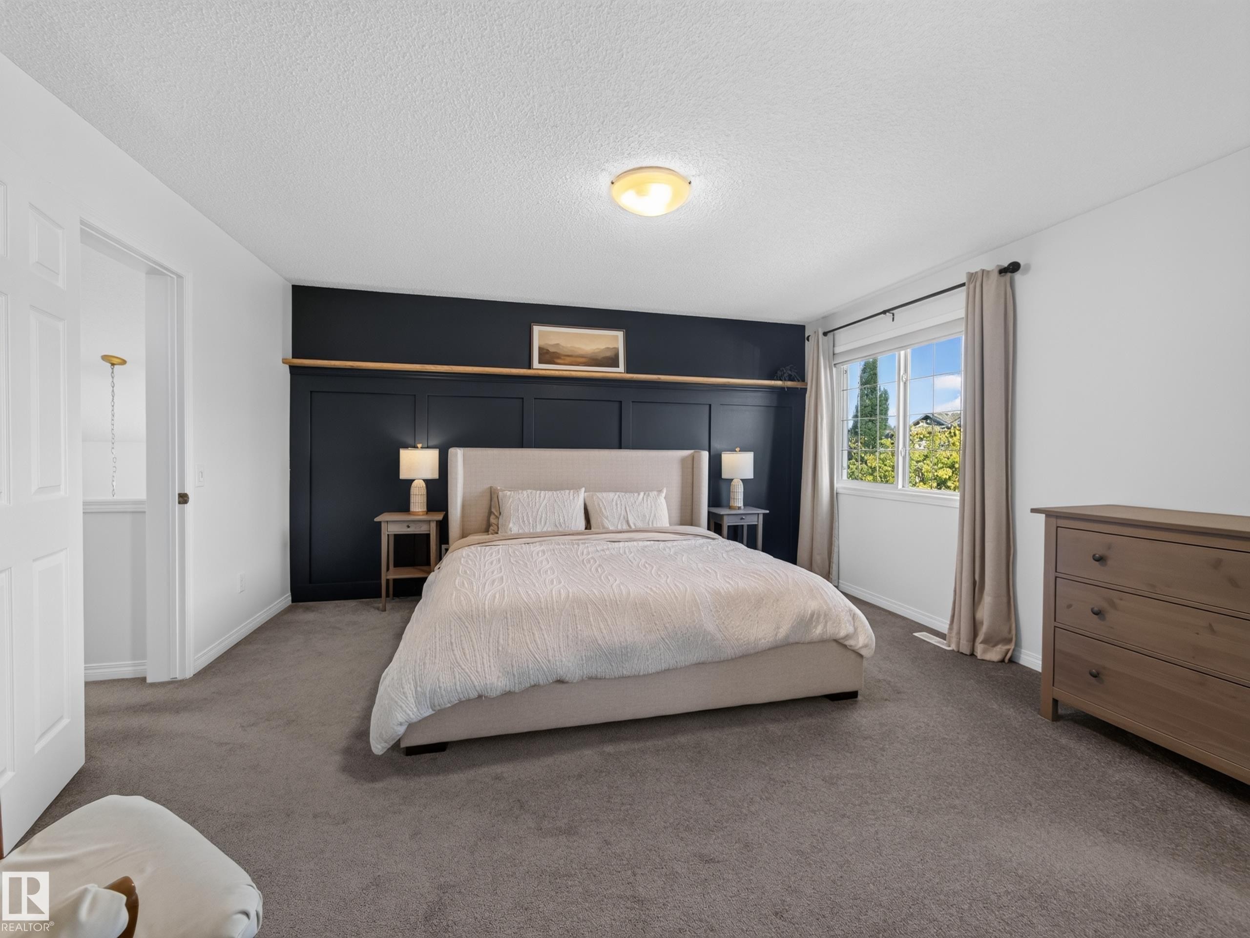 21315 58 Avenue Nw, Edmonton, AB
